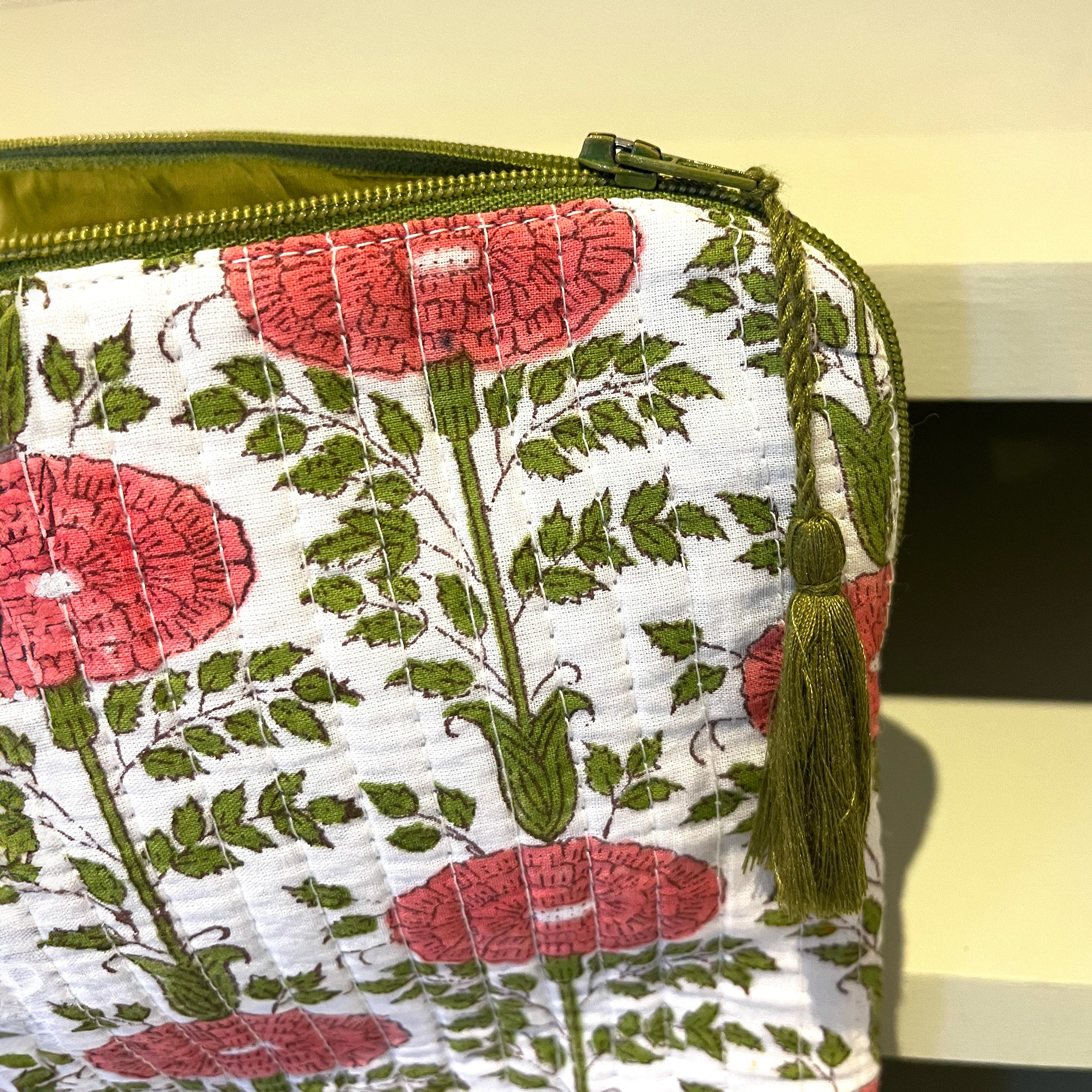 LAPTOP CASE - BLOOMING PINK