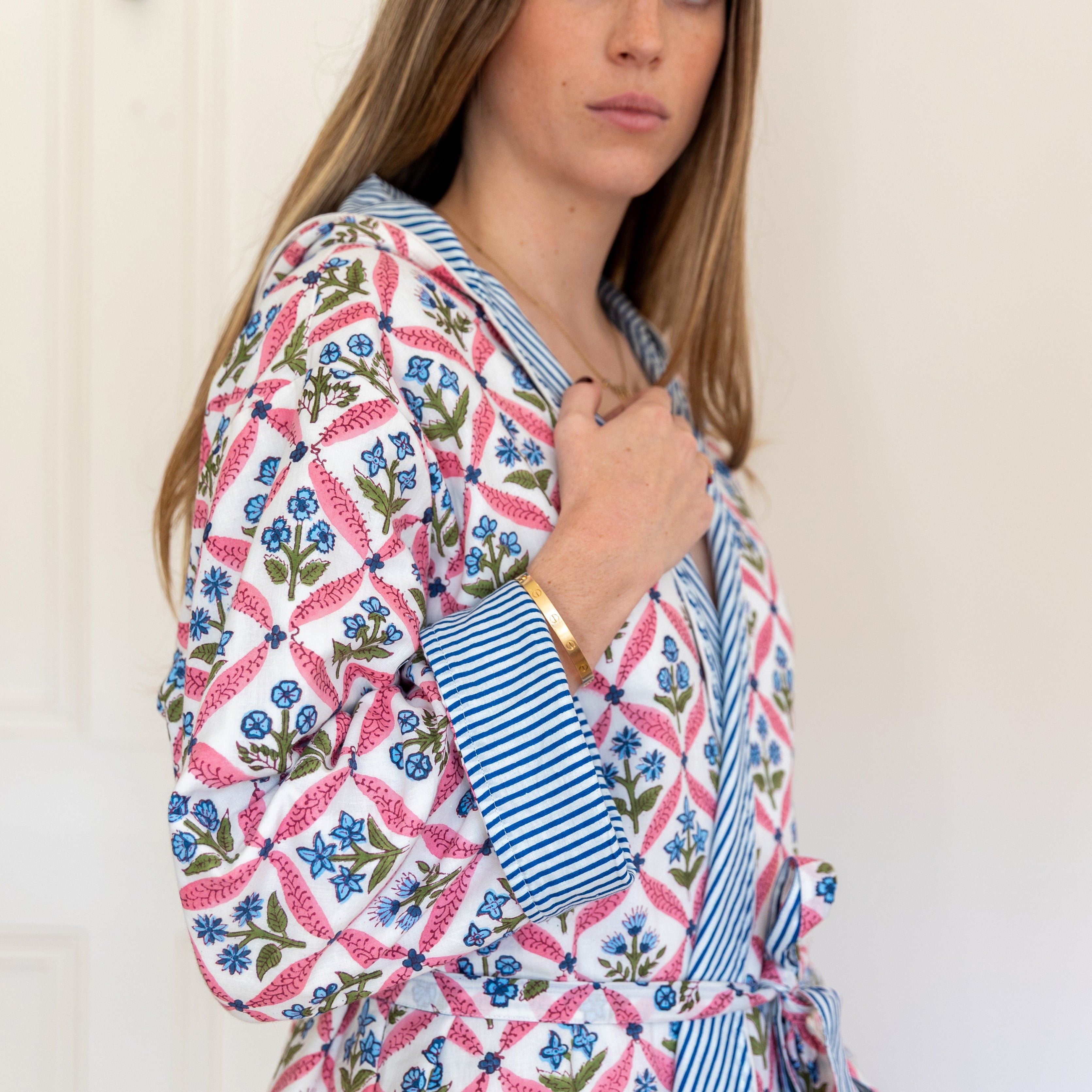HOODED ROBE - BLUE TRELLIS