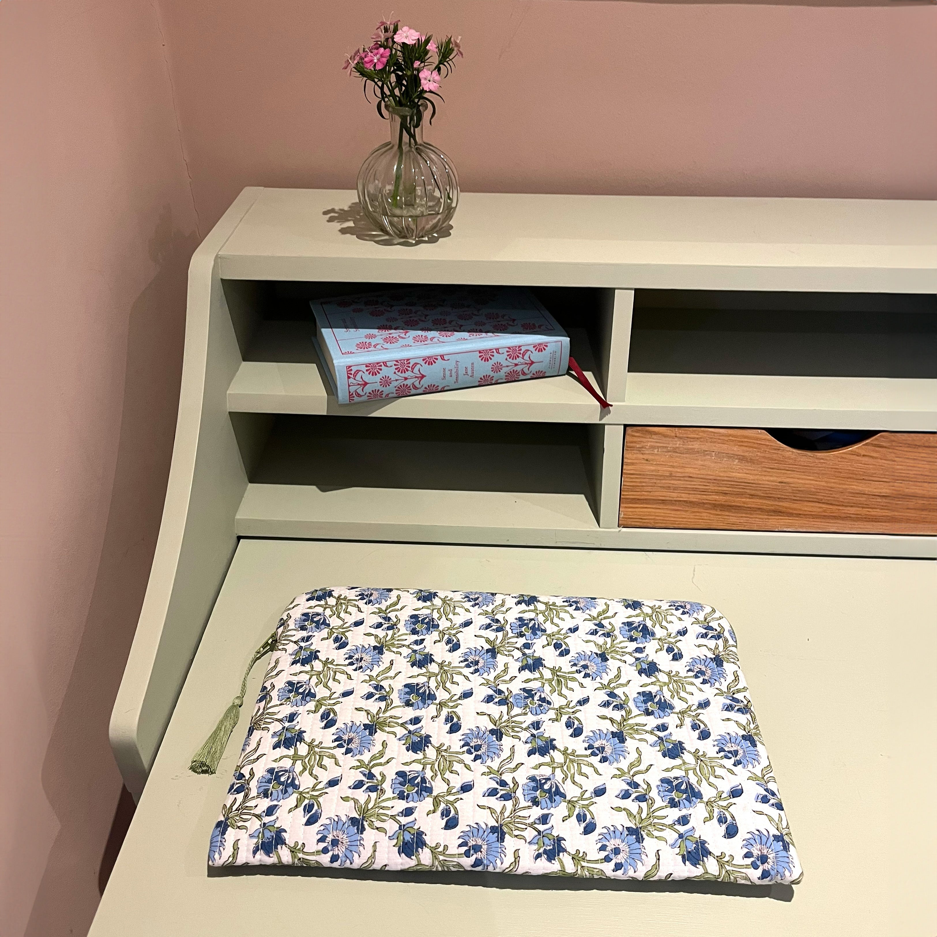 LAPTOP CASE - BLUE WILDFLOWERS