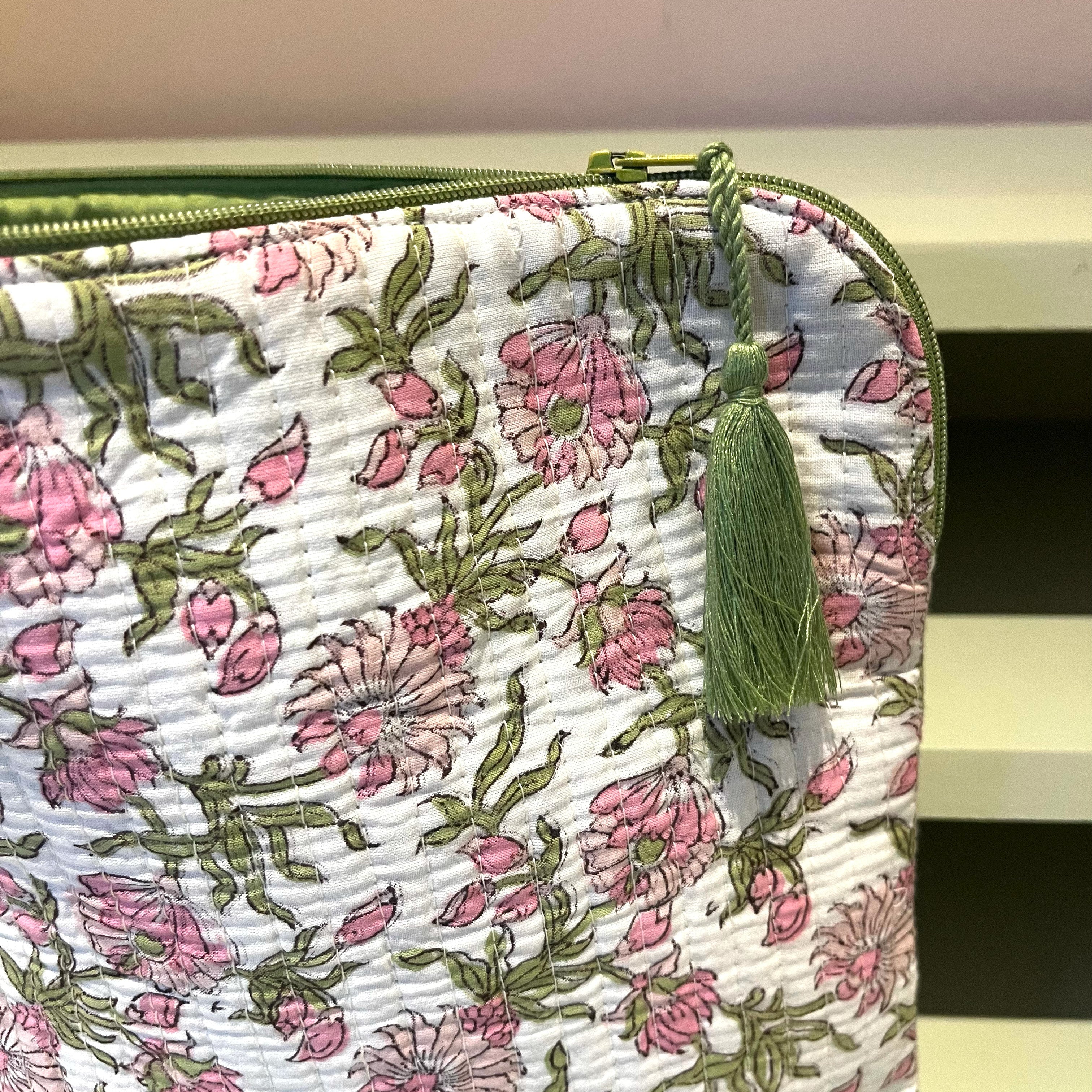 LAPTOP CASE - PINK WILDFLOWERS