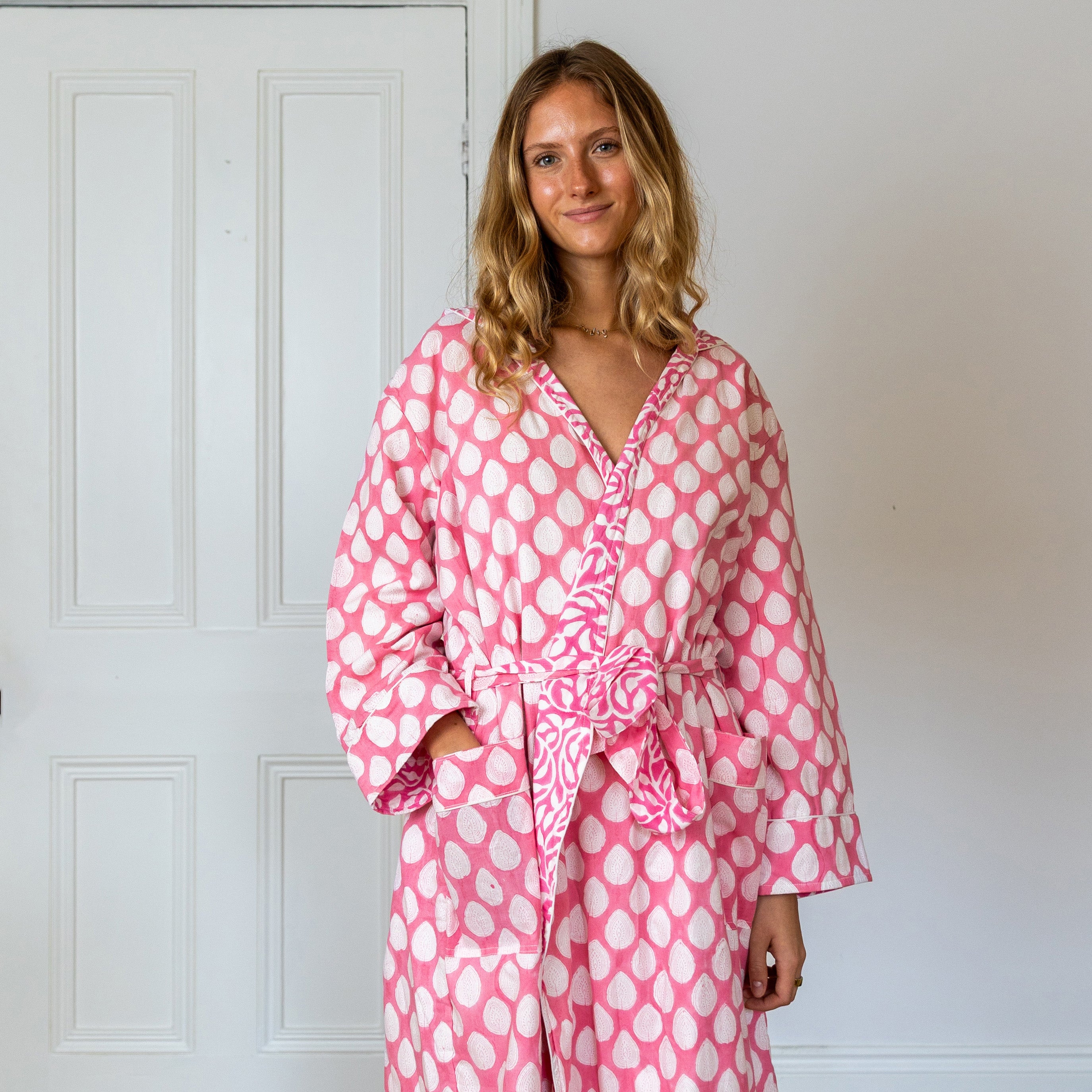 COTTON HOODED ROBE - PINK LEAF
