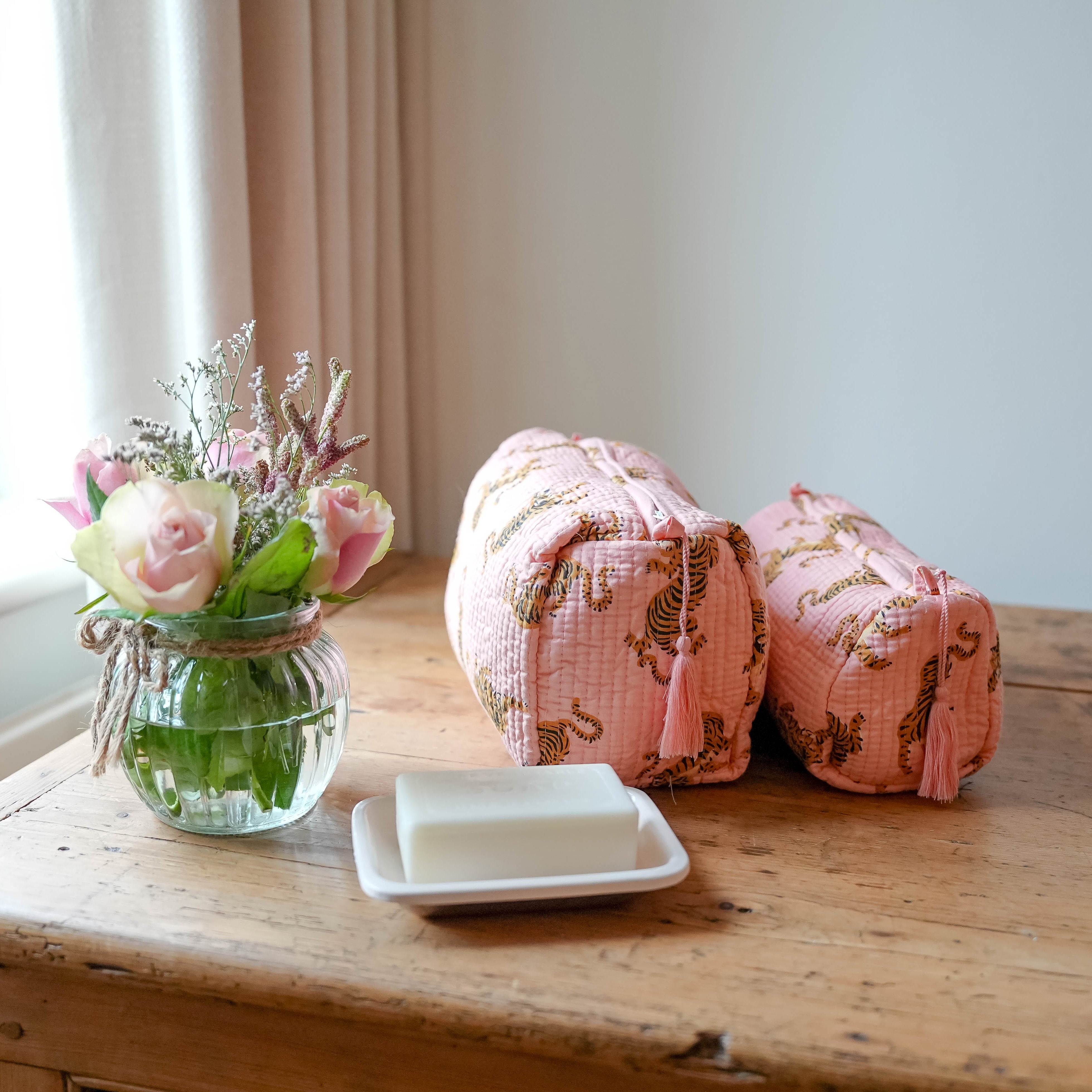 COTTON WASH BAG - PINK TIGER