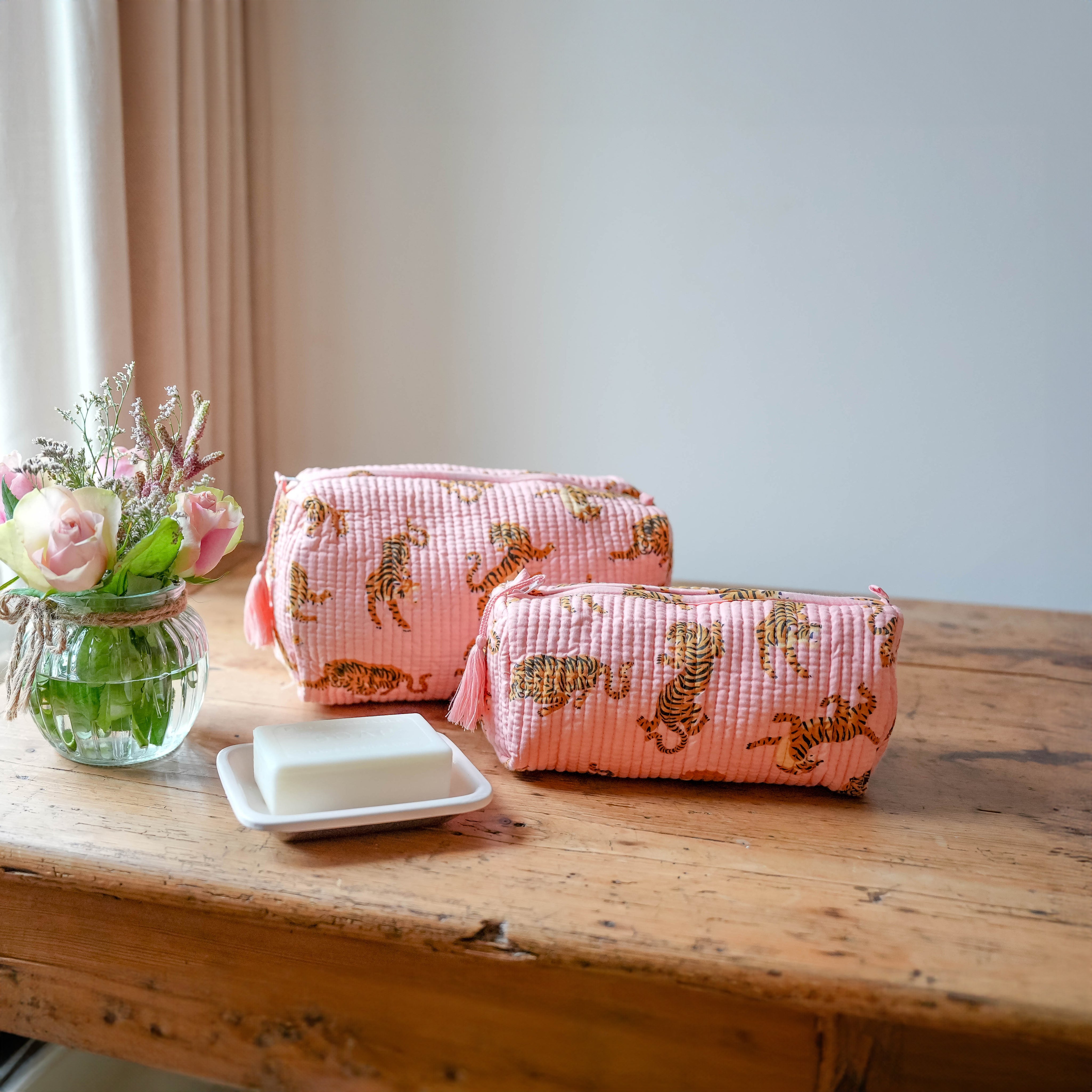 COTTON WASH BAG - PINK TIGER