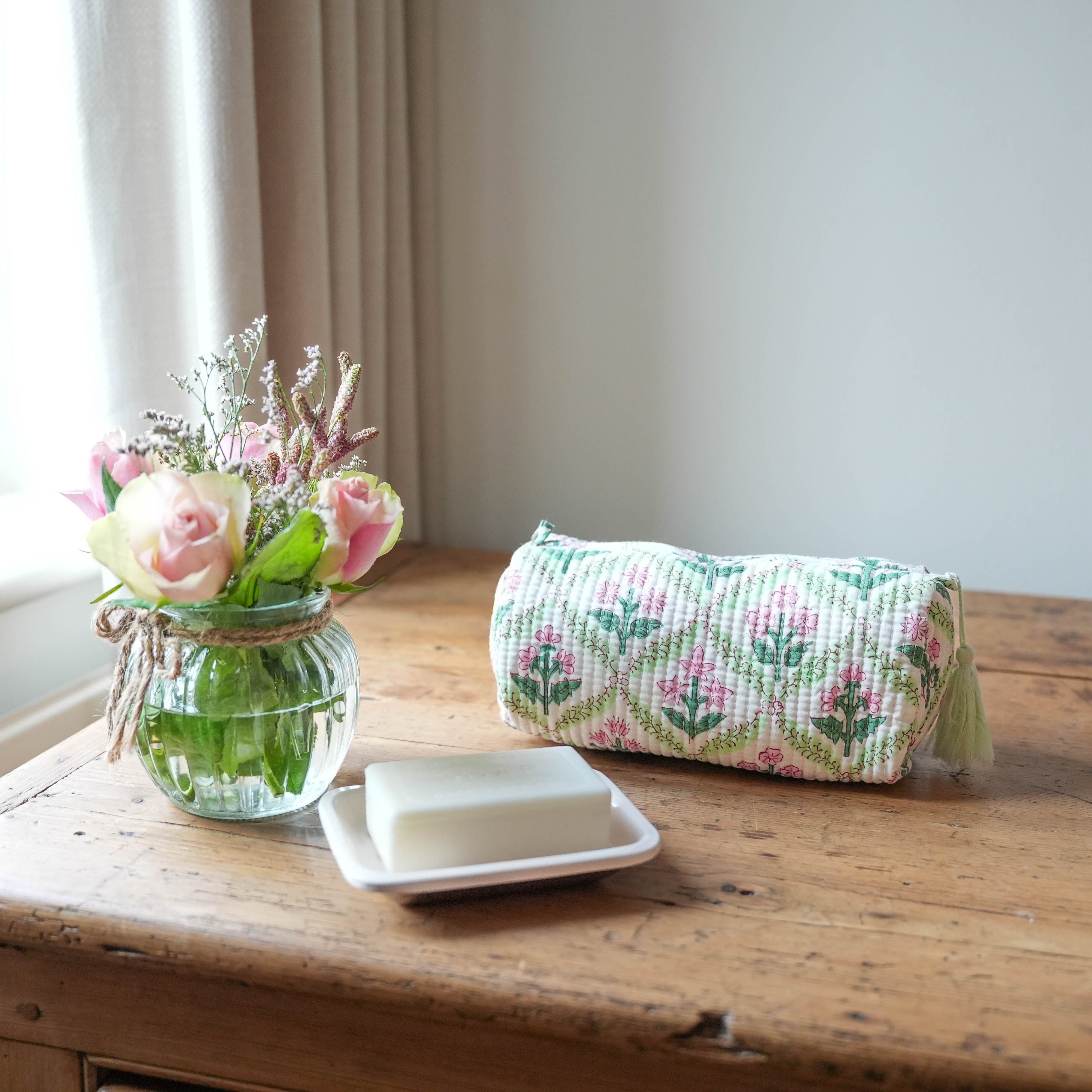 COTTON WASH BAG - PINK TRELLIS