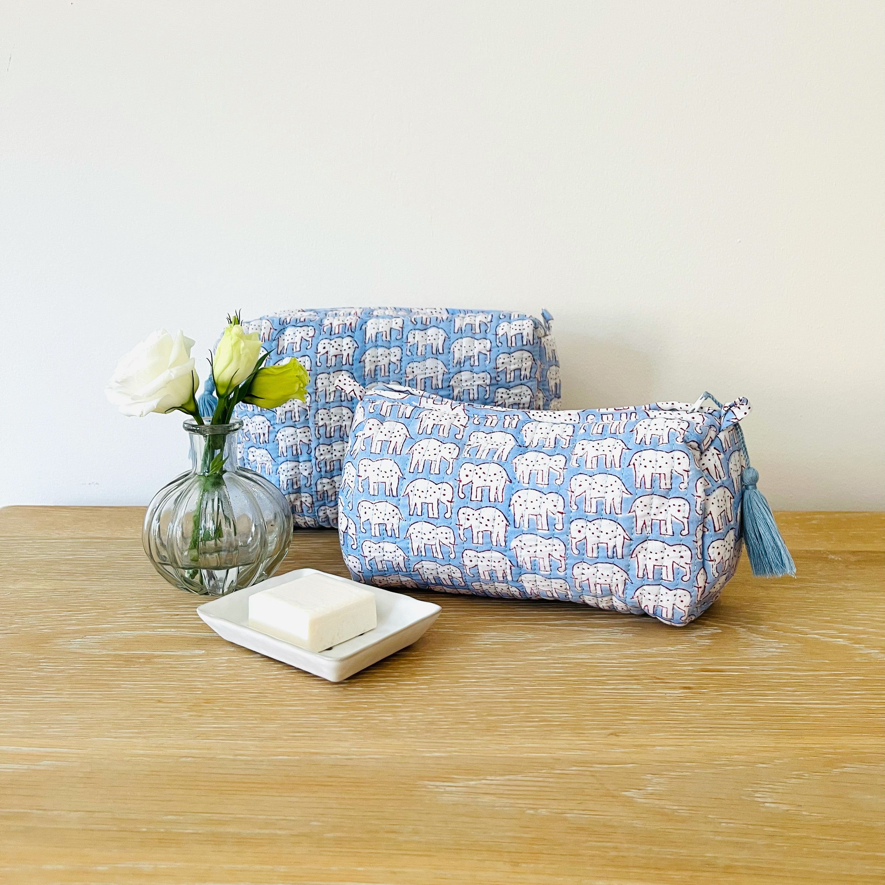 WASH BAG + MAKE UP POUCH SET - BLUE ELEPHANT