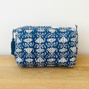 WASH BAG + MAKE UP POUCH SET - BLUE LOTUS