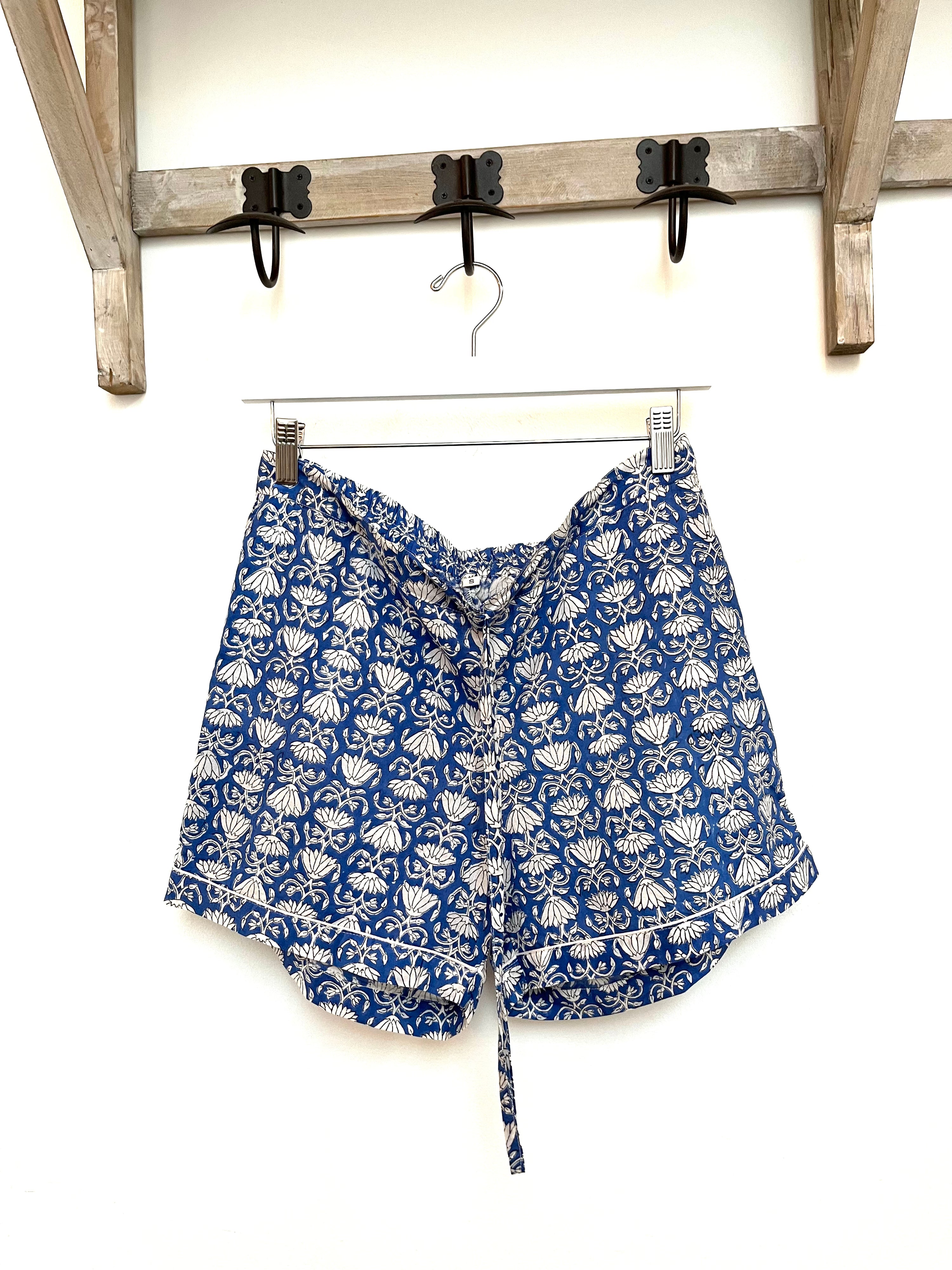 PYJAMA SHORTS - BLUE LOTUS