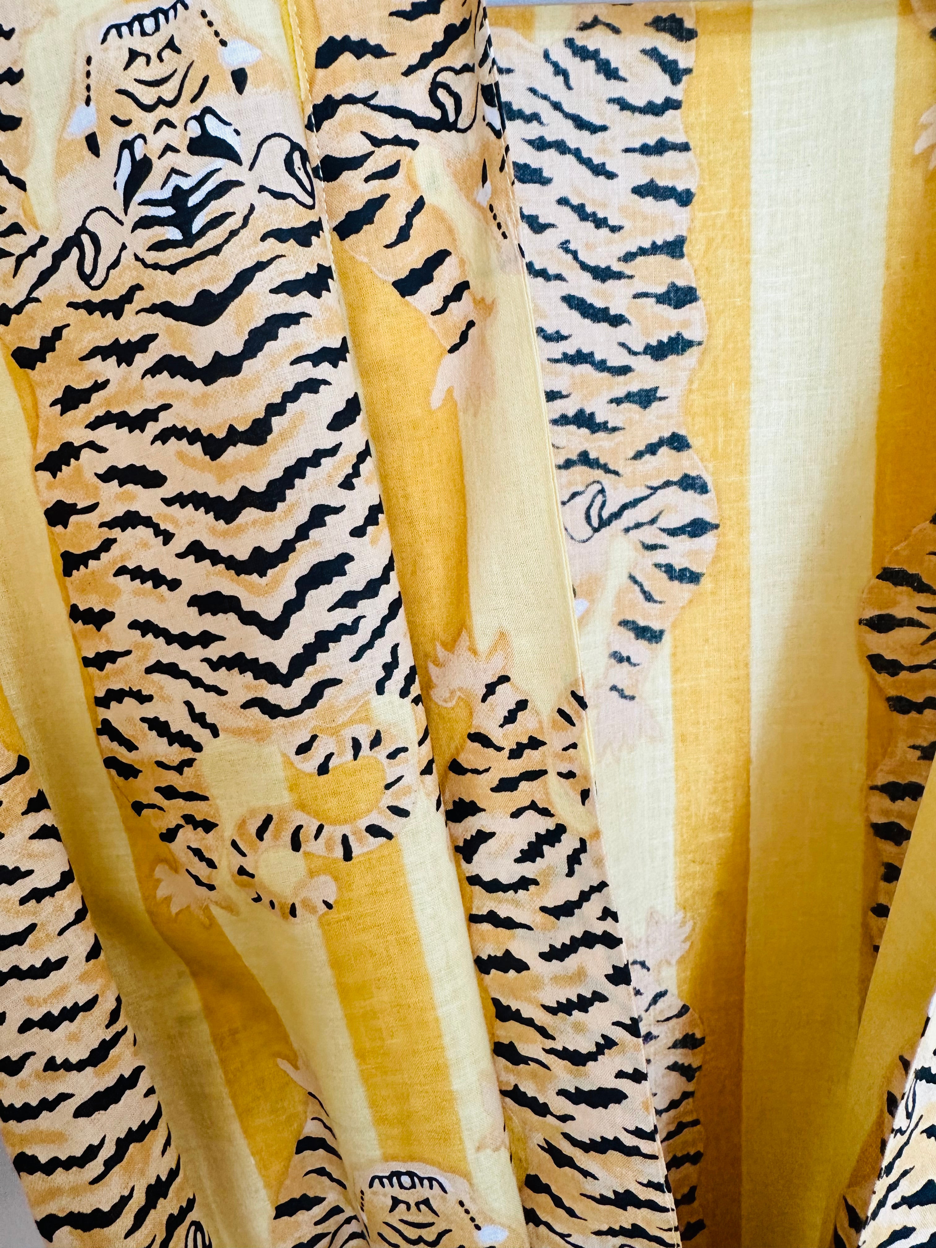 TIGER PRINT ROBE - MUSTARD