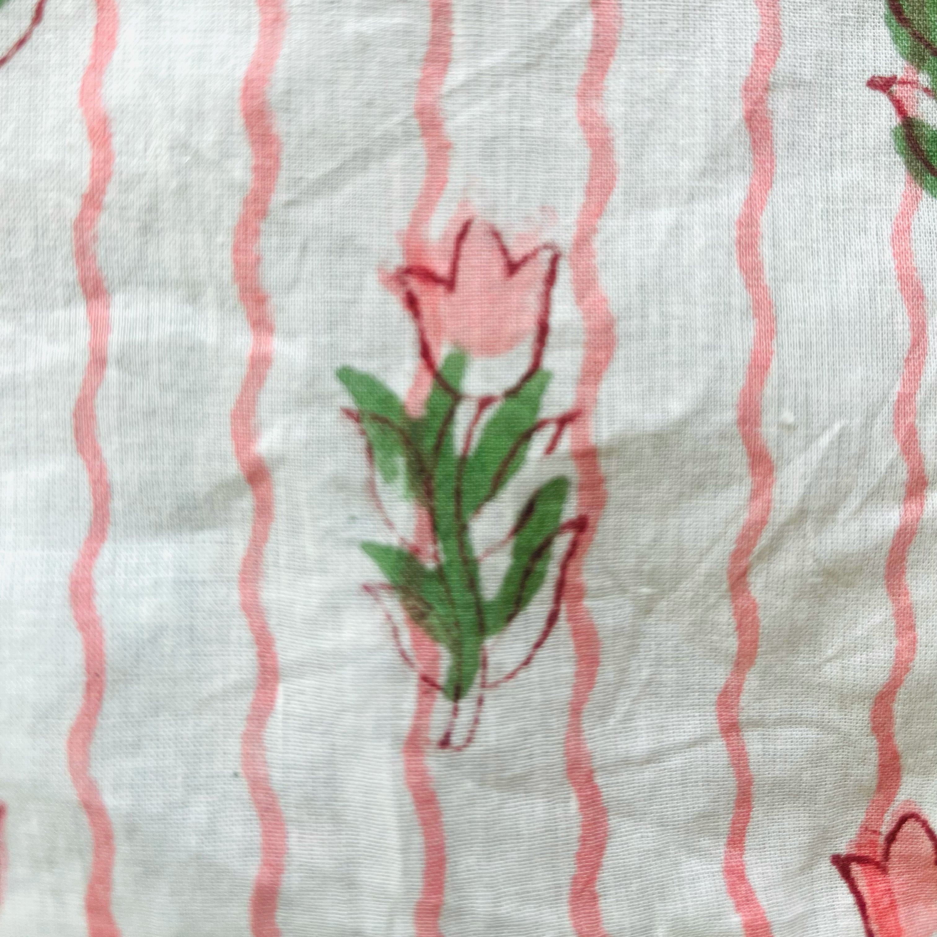 PINK_TULIP_CLOSE_85c3d7fe-c2b3-4f2f-a71e-706044ba1f50.jpg