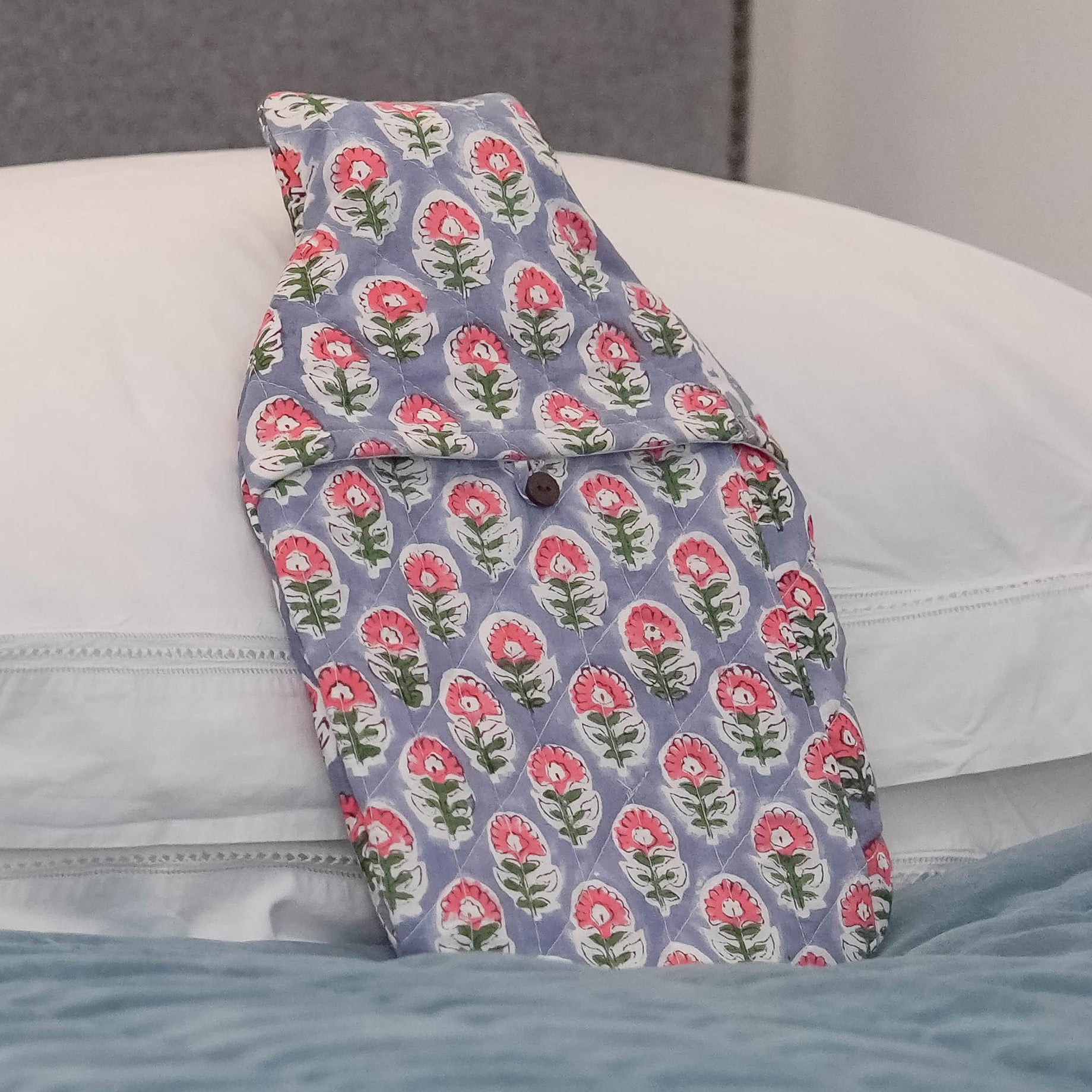 HOT WATER BOTTLE -  PINK DAISY