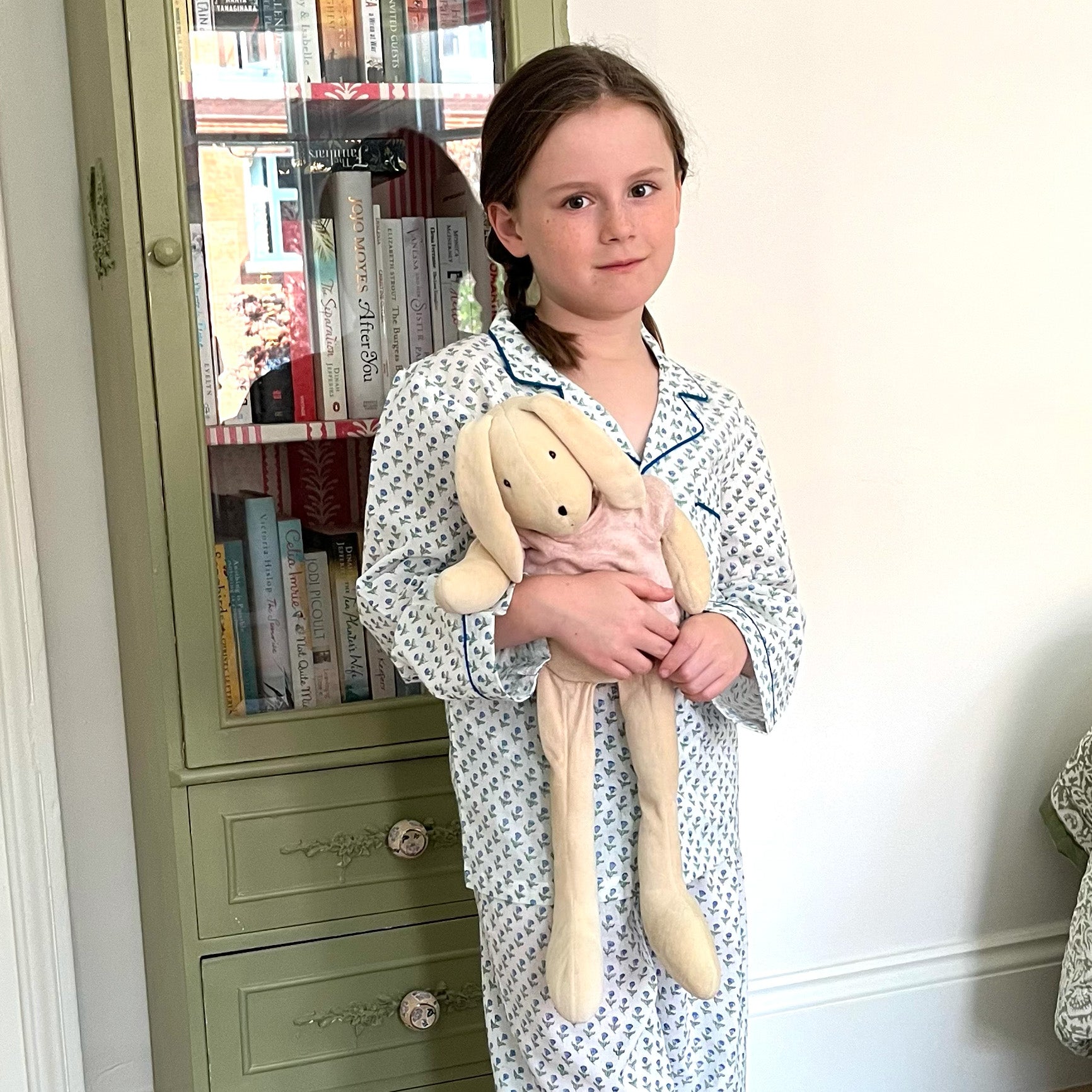 CHILDREN'S PYJAMAS - BLUE ROSEBUD