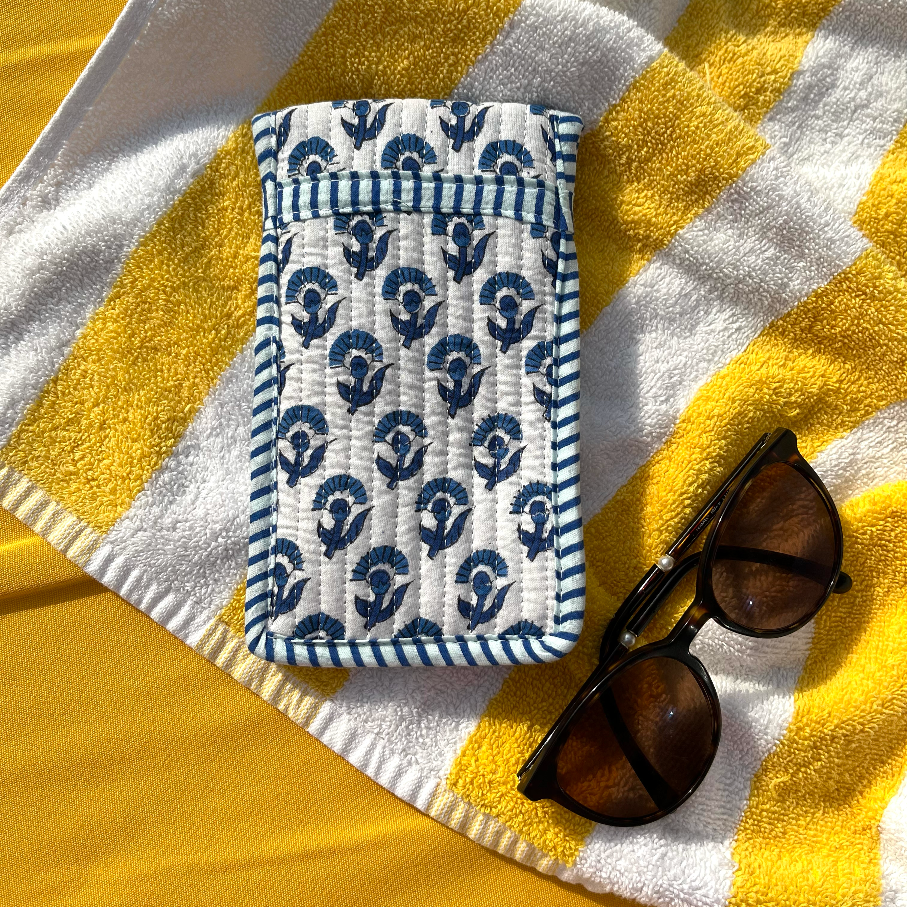 COTTON GLASSES CASE - BLUE BUTI