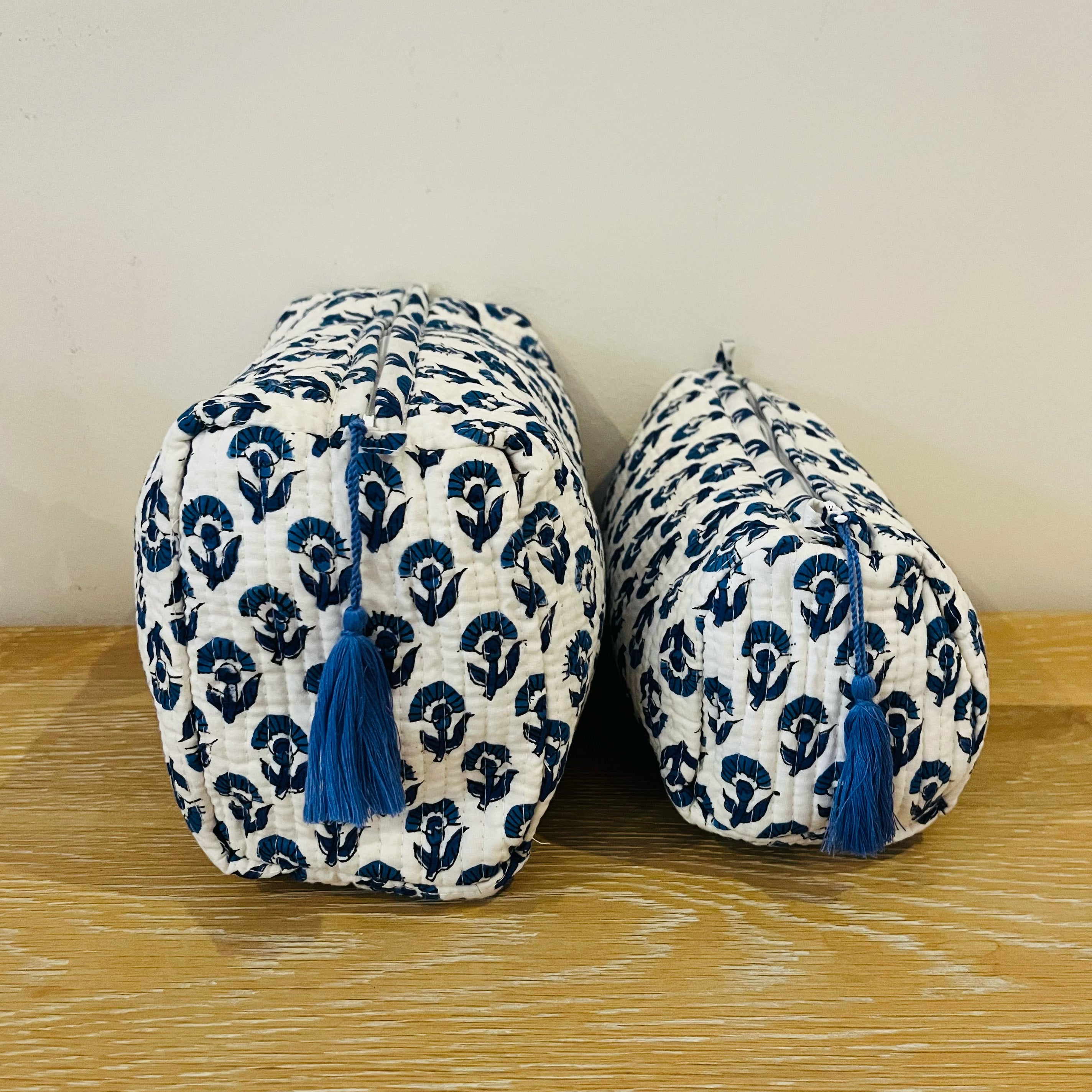 COTTON WASH BAG - BLUE BUTI