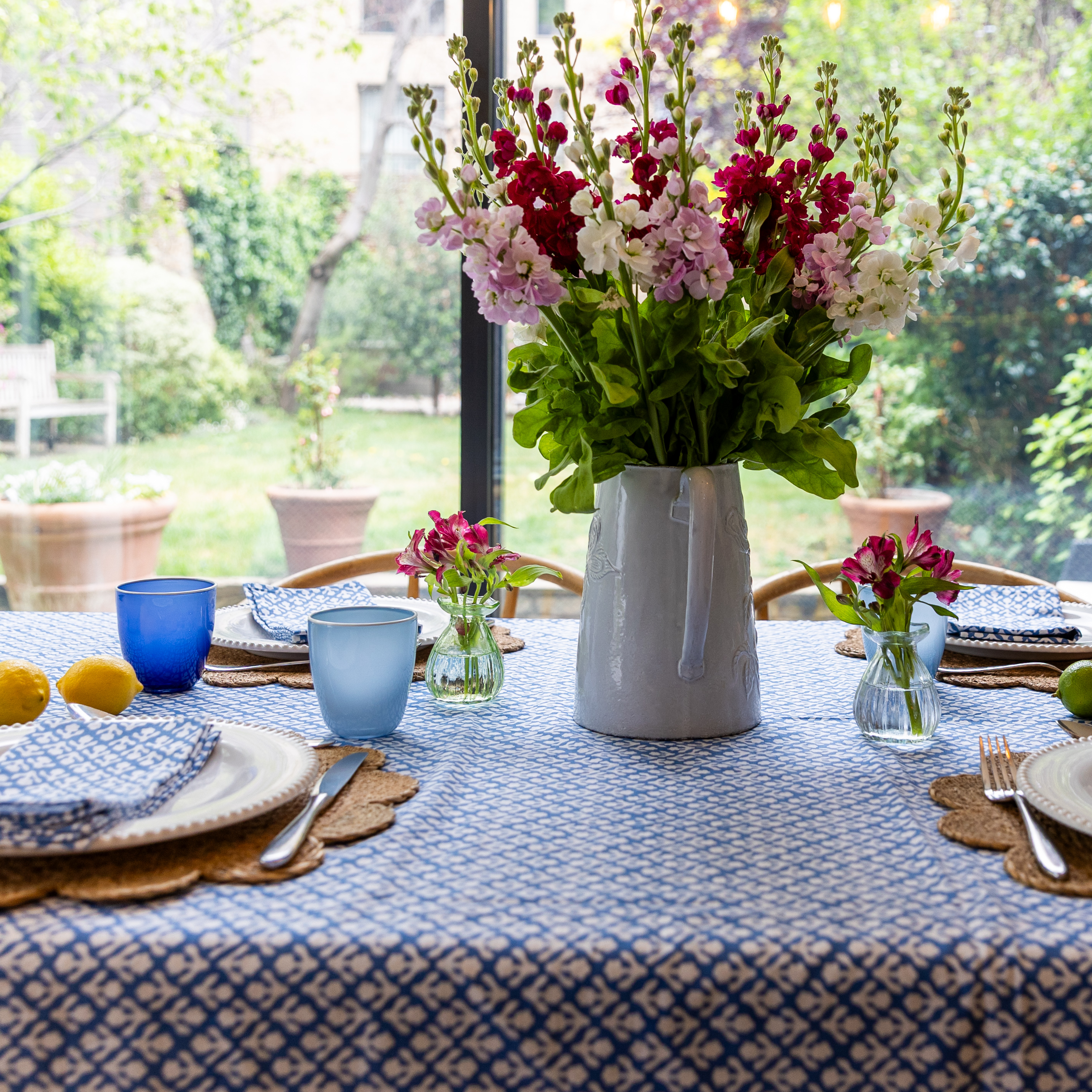 blue_buti_t_cloth1_a91e5fe9-309d-46d7-a0da-433019332720.png