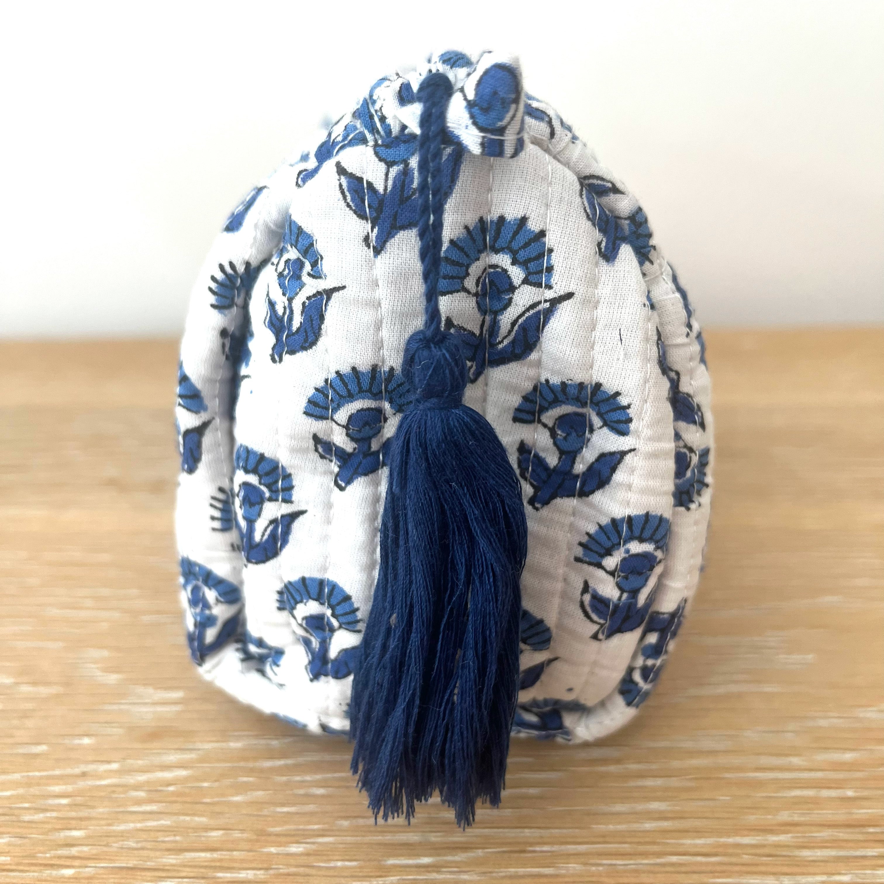 WASH BAG + MAKE UP POUCH SET - BLUE FLOWER