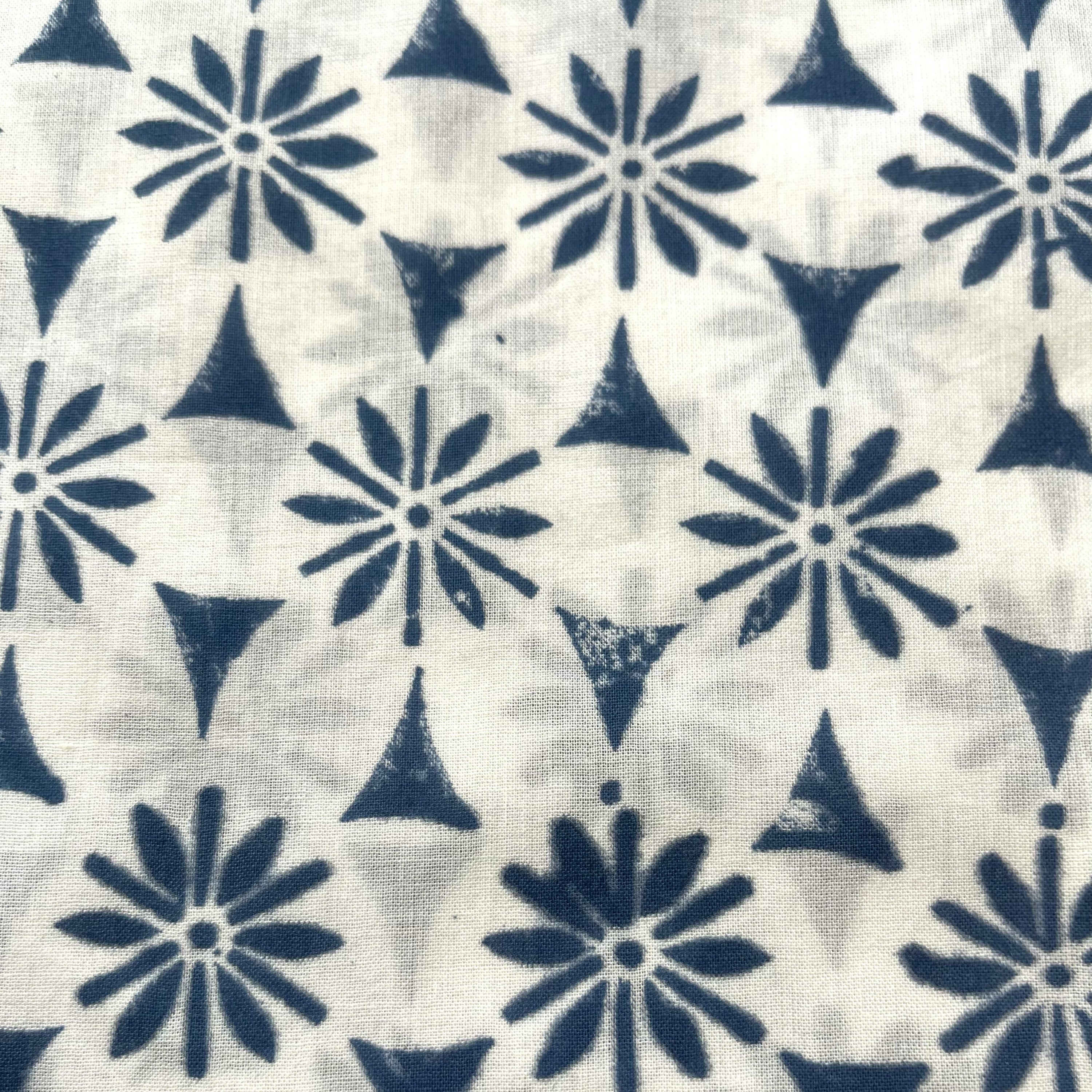 LIGHTWEIGHT NAPKINS - BLUE DAISY