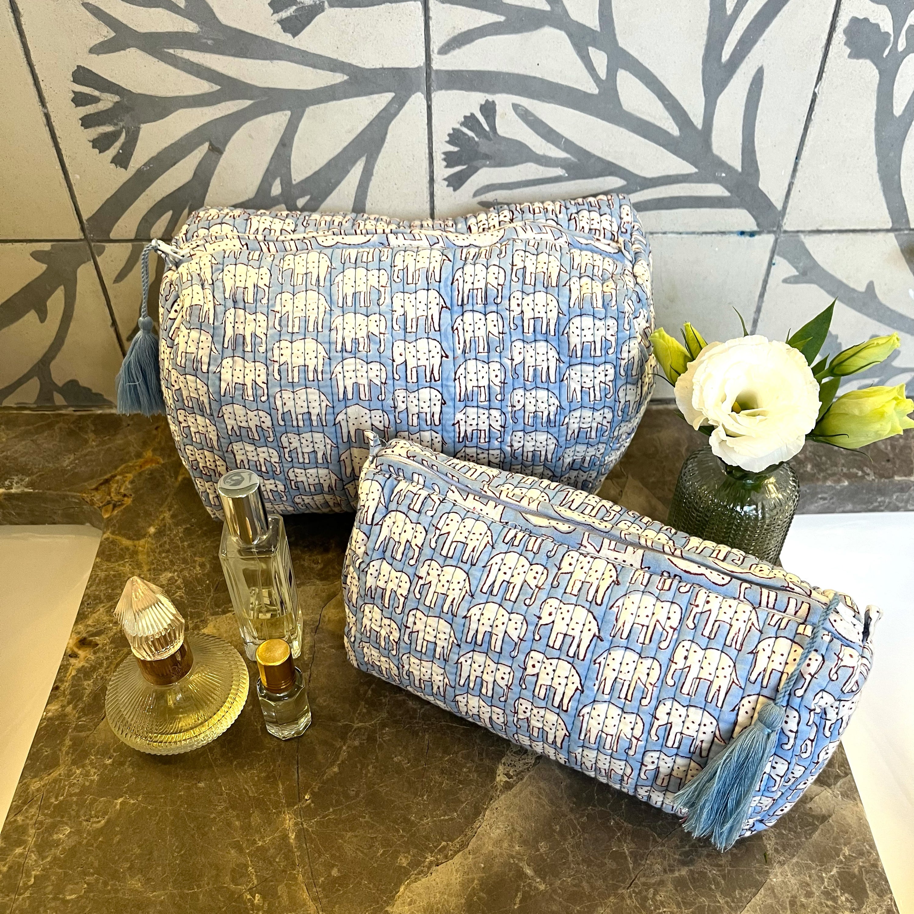 COTTON WASH BAG - BLUE ELEPHANT