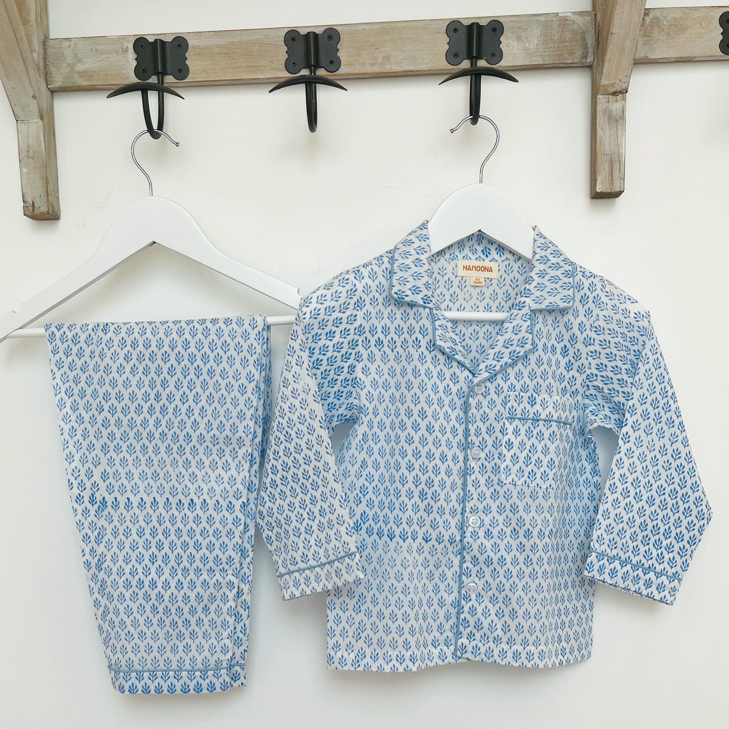 CHILDREN'S PYJAMAS - BLUE FERN
