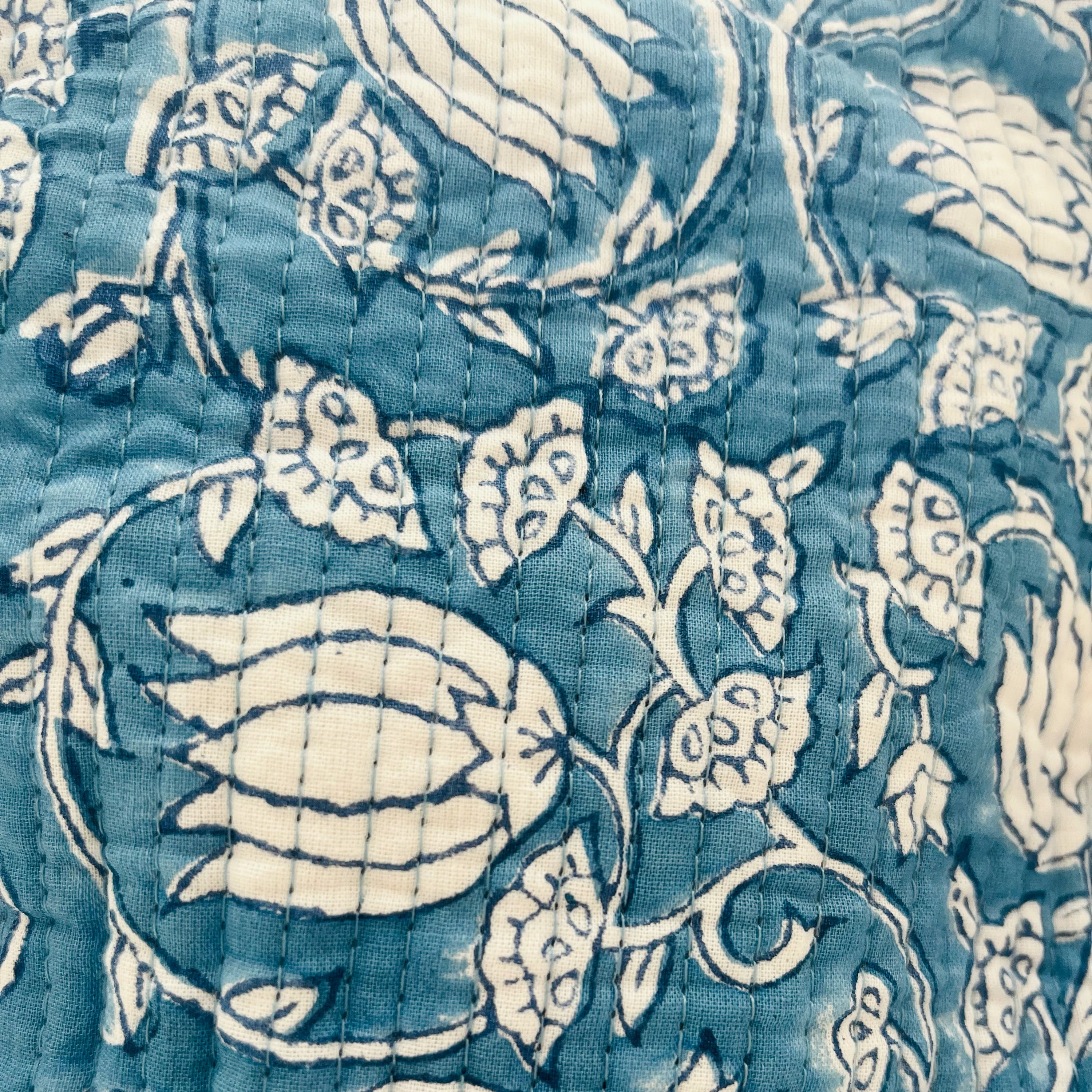 COTTON WASH BAG - BLUE FLORAL
