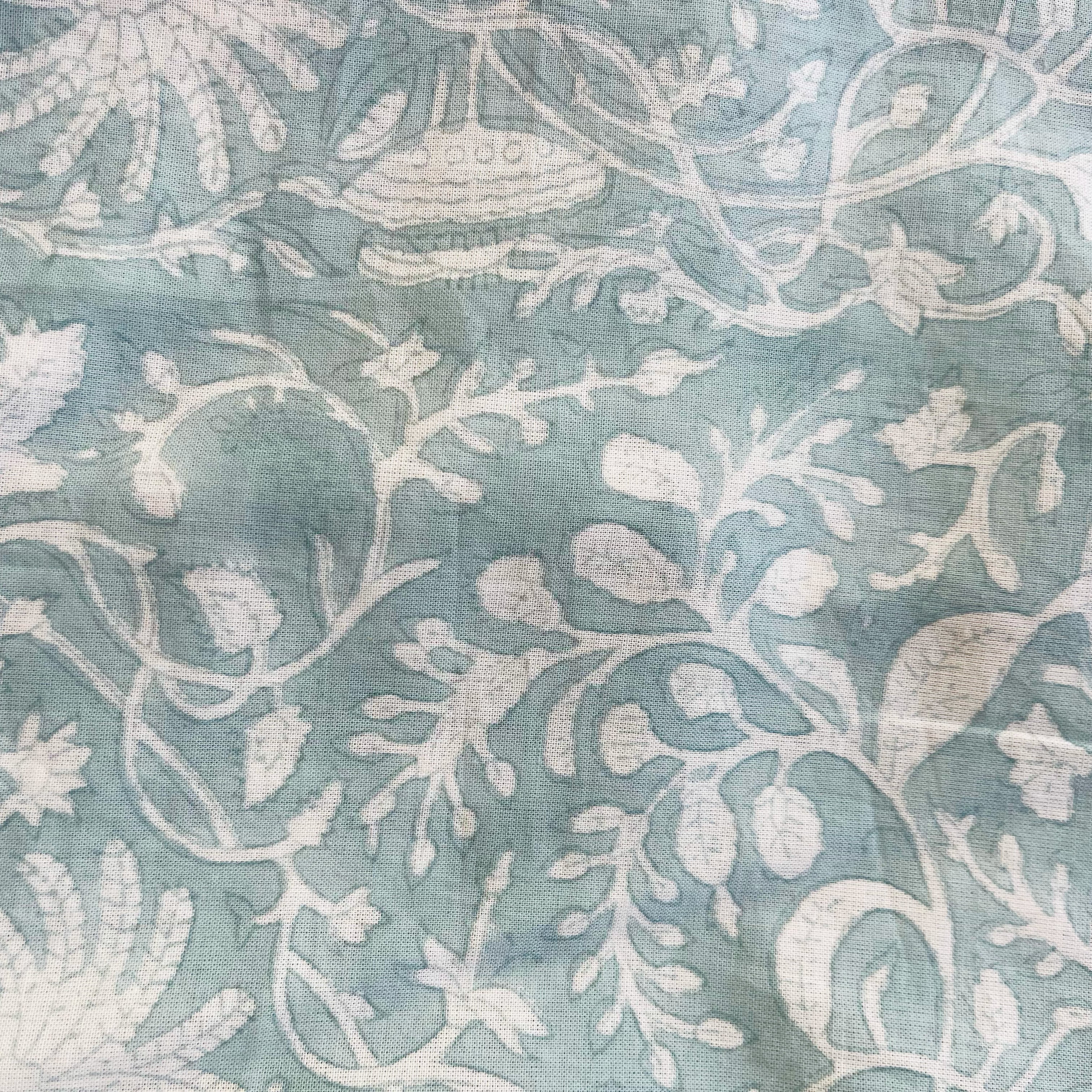 blue_floral_close_d440d956-5fcf-495a-b2dc-67c0a4d9f886.jpg