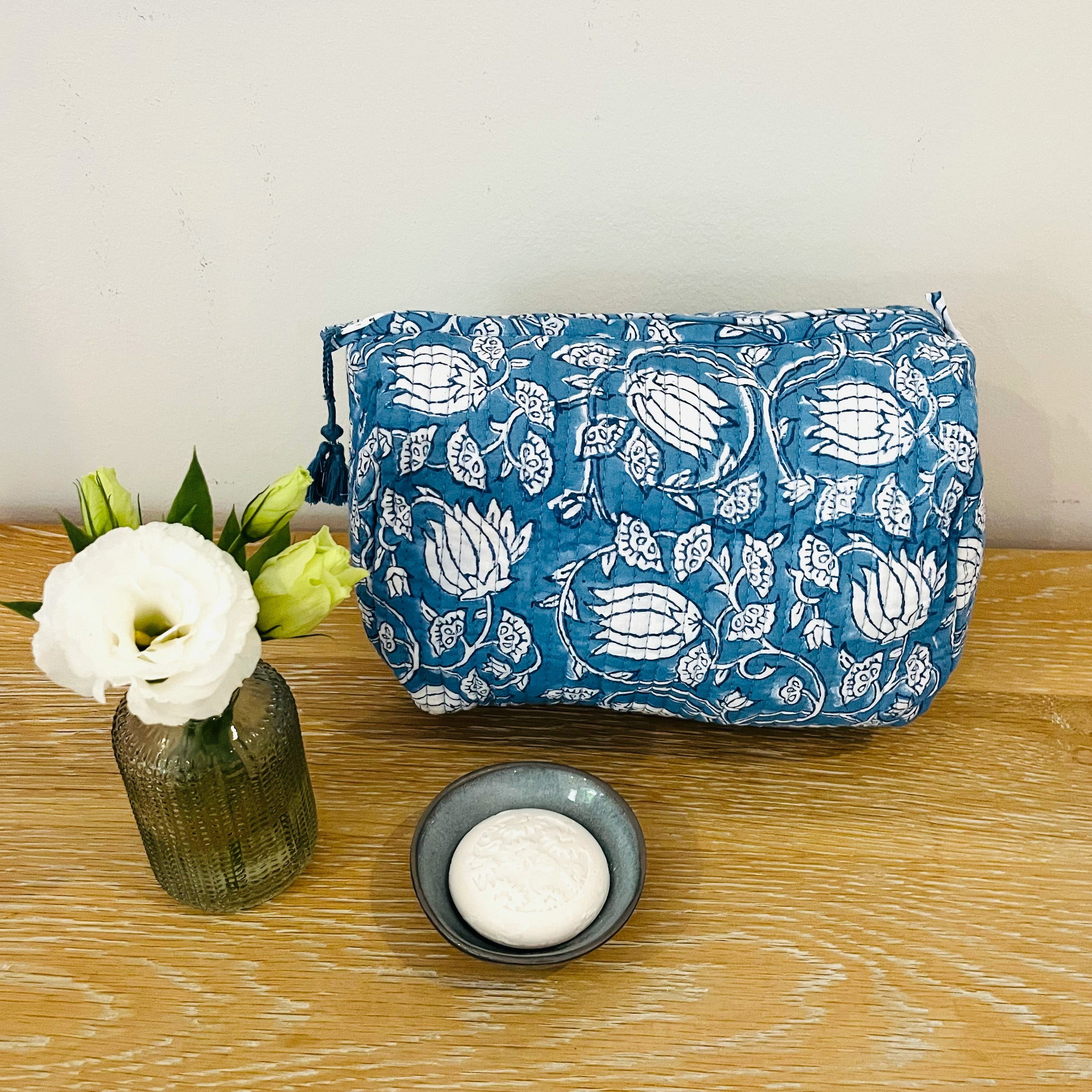 LARGE COTTON WASH BAG - BLUE FLORAL (Was £24)