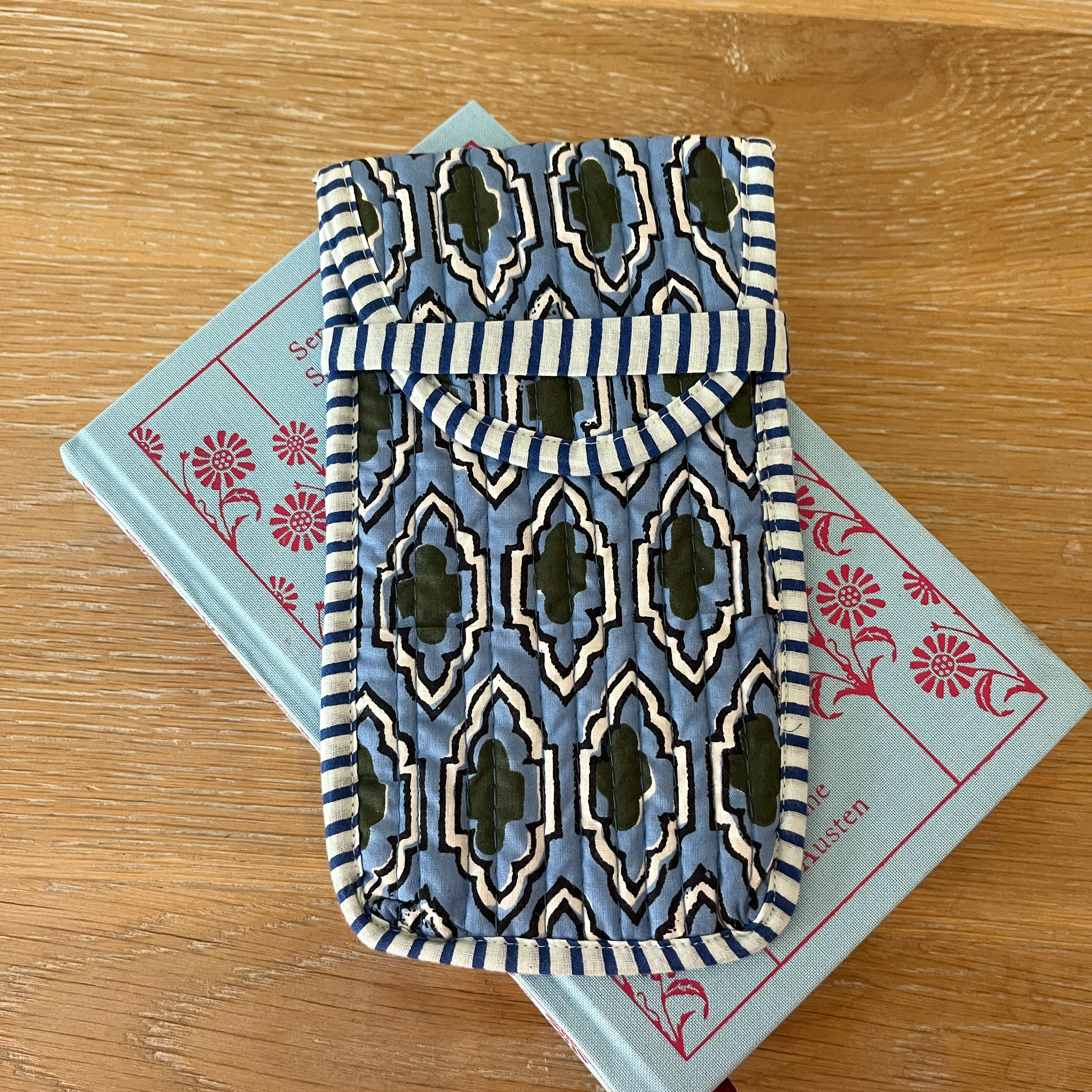 COTTON GLASSES CASE - BLUE IKAT