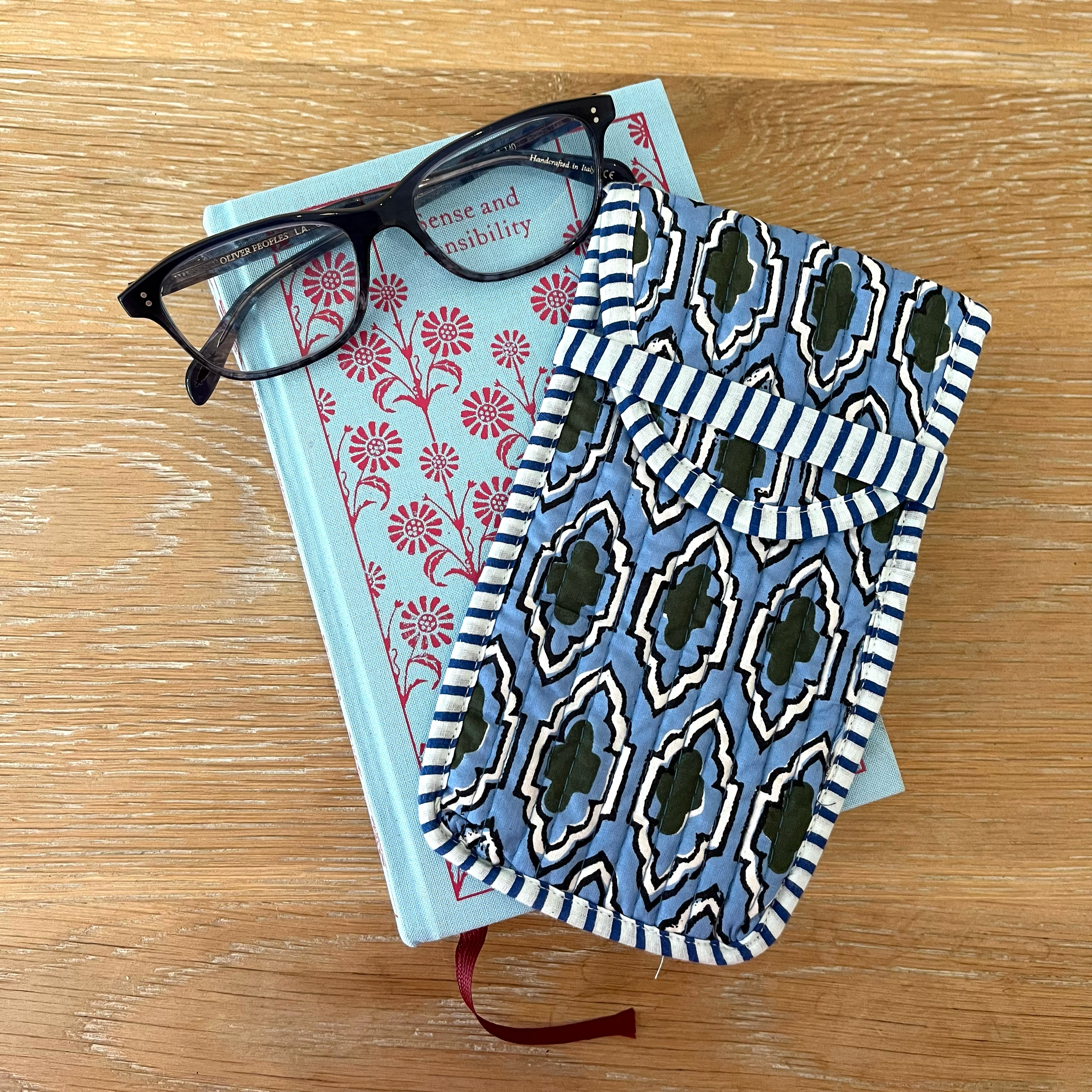 COTTON GLASSES CASE - BLUE IKAT