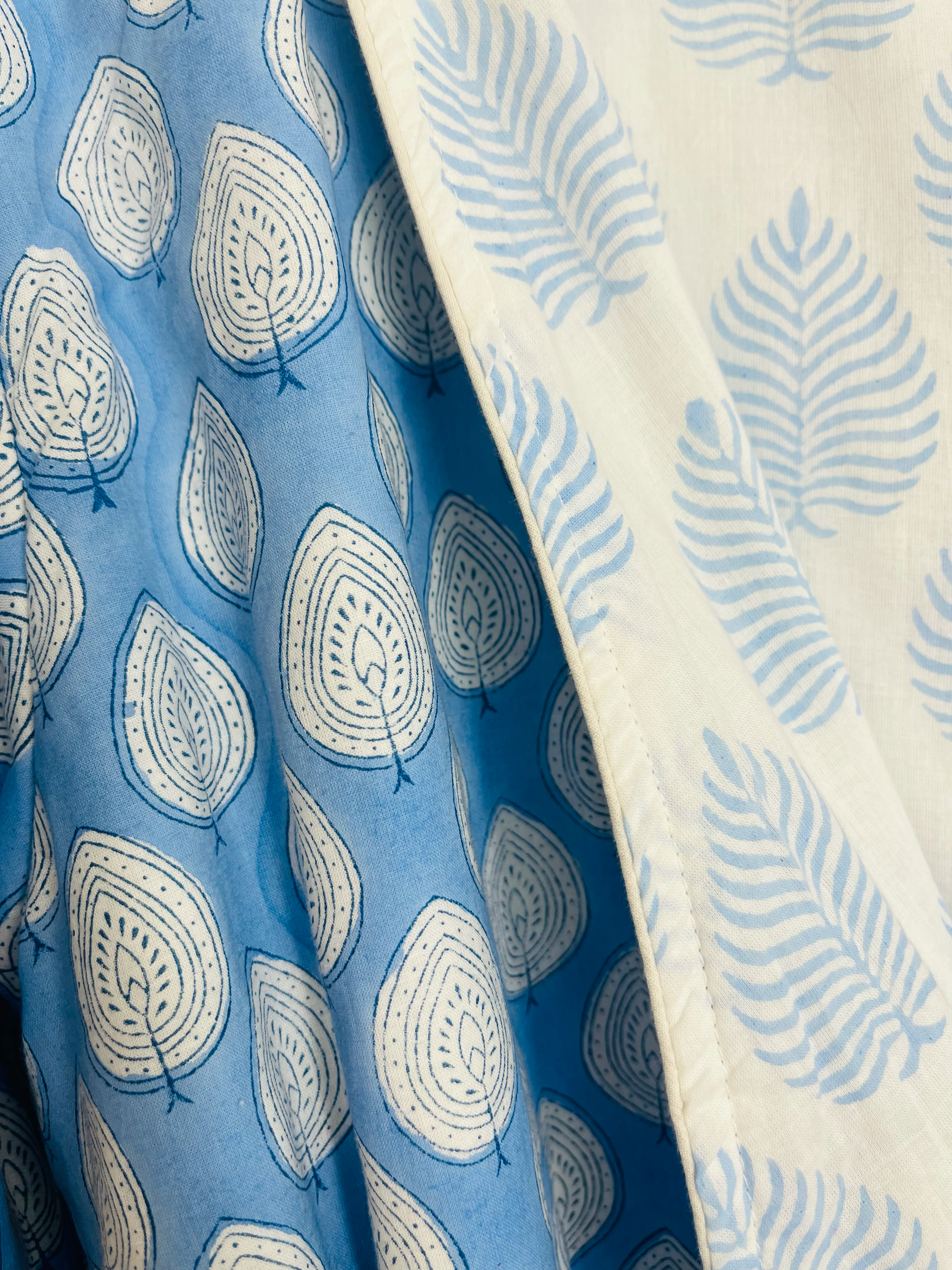 COTTON HOODED ROBE - BLUE LEAF