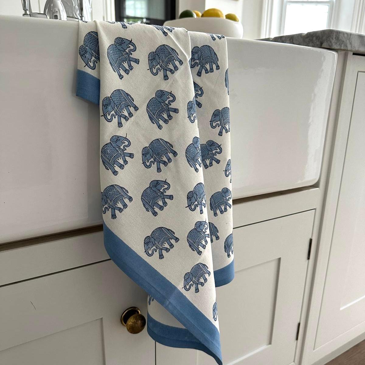 blue_lephant_teatowel.png