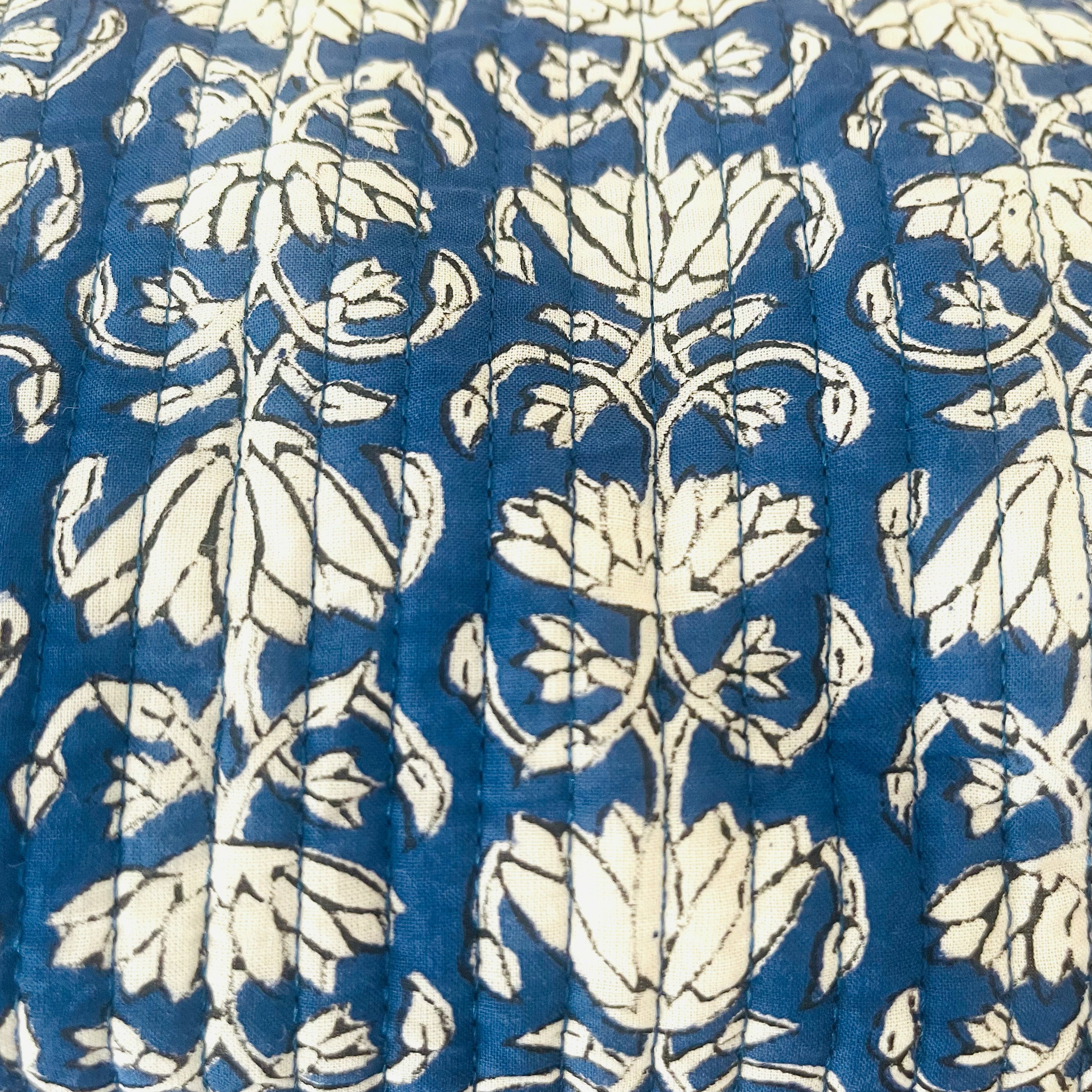 blue_lotus_close_61a4faee-d1b2-4520-ae40-690595327427.jpg
