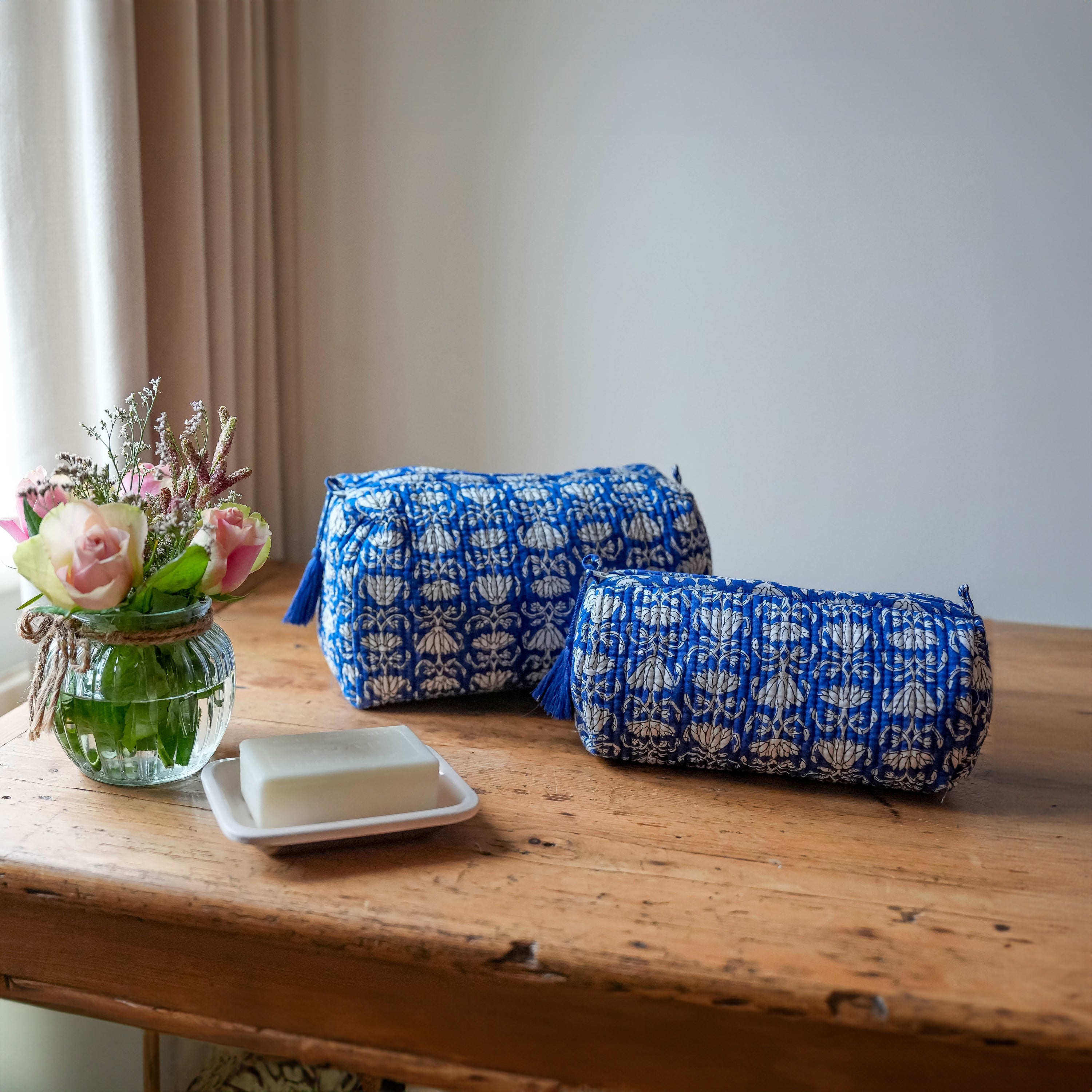 COTTON WASH BAG - BLUE LOTUS