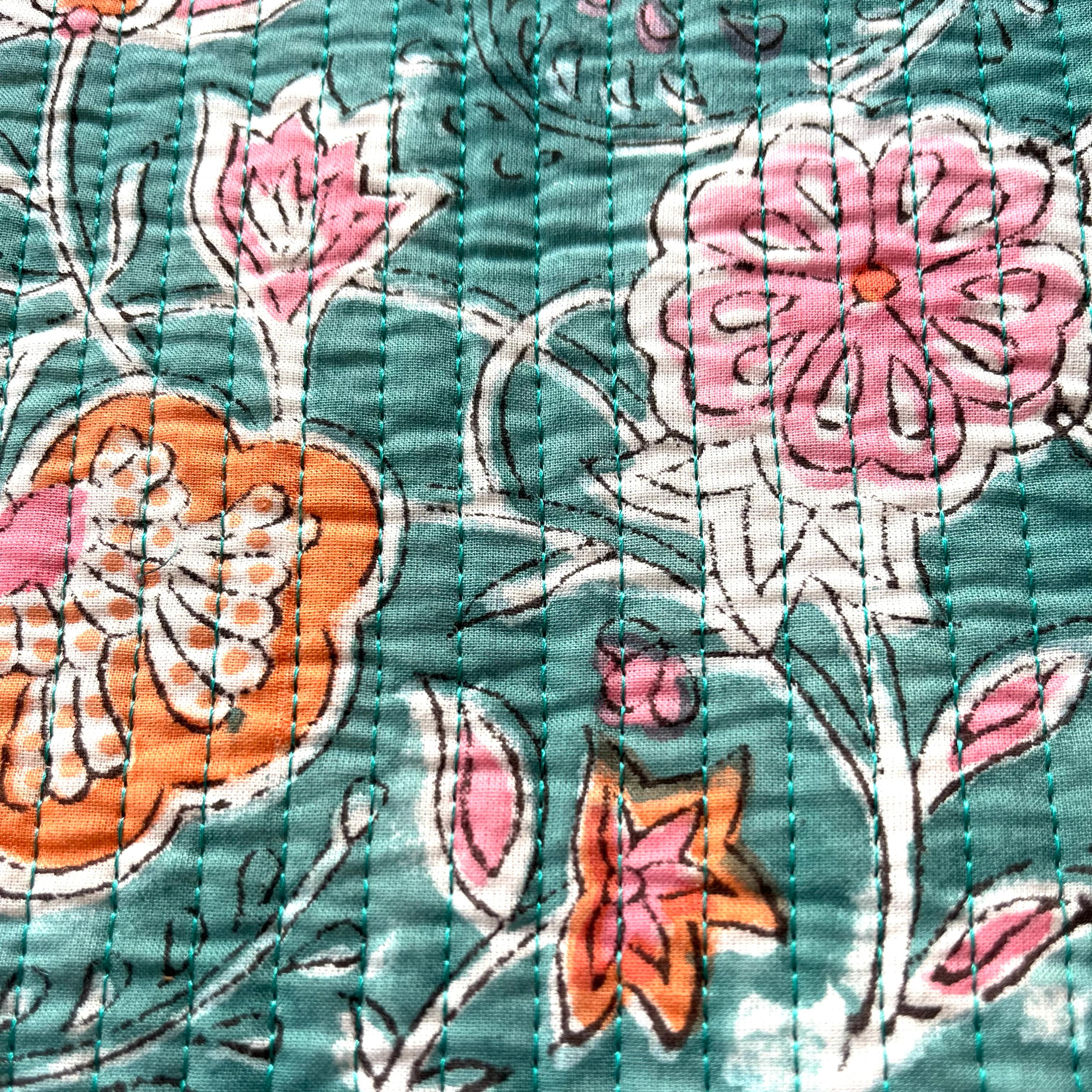 blue_pink_lily_close.png