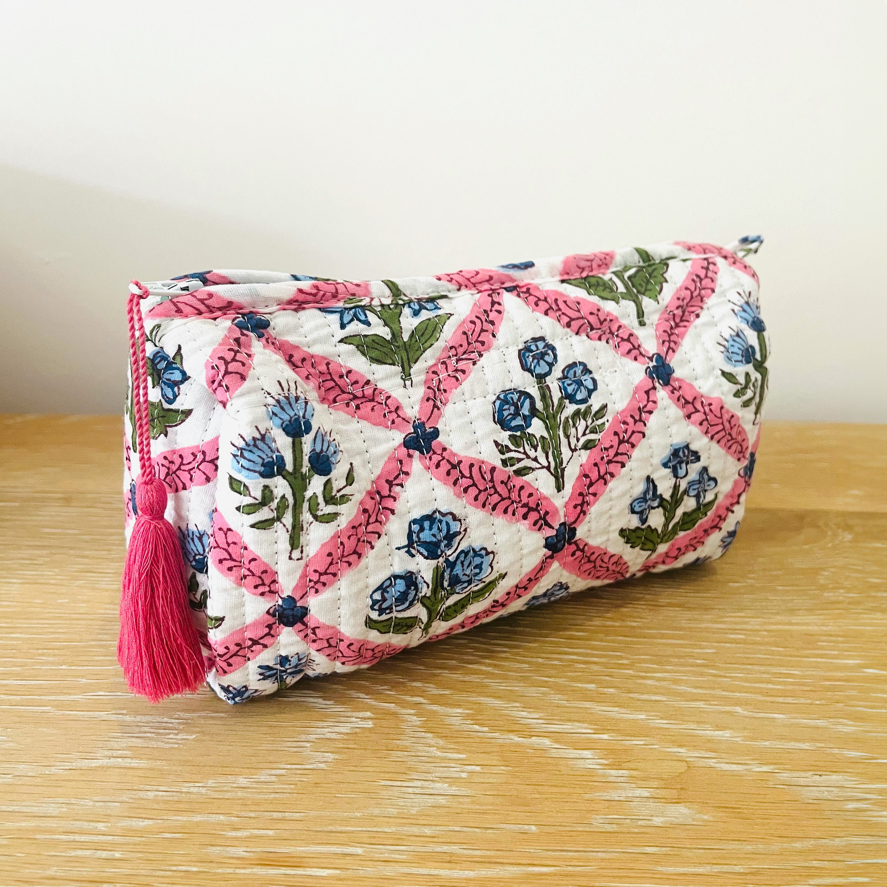 WASH BAG + MAKE UP POUCH SET - BLUE TRELLIS