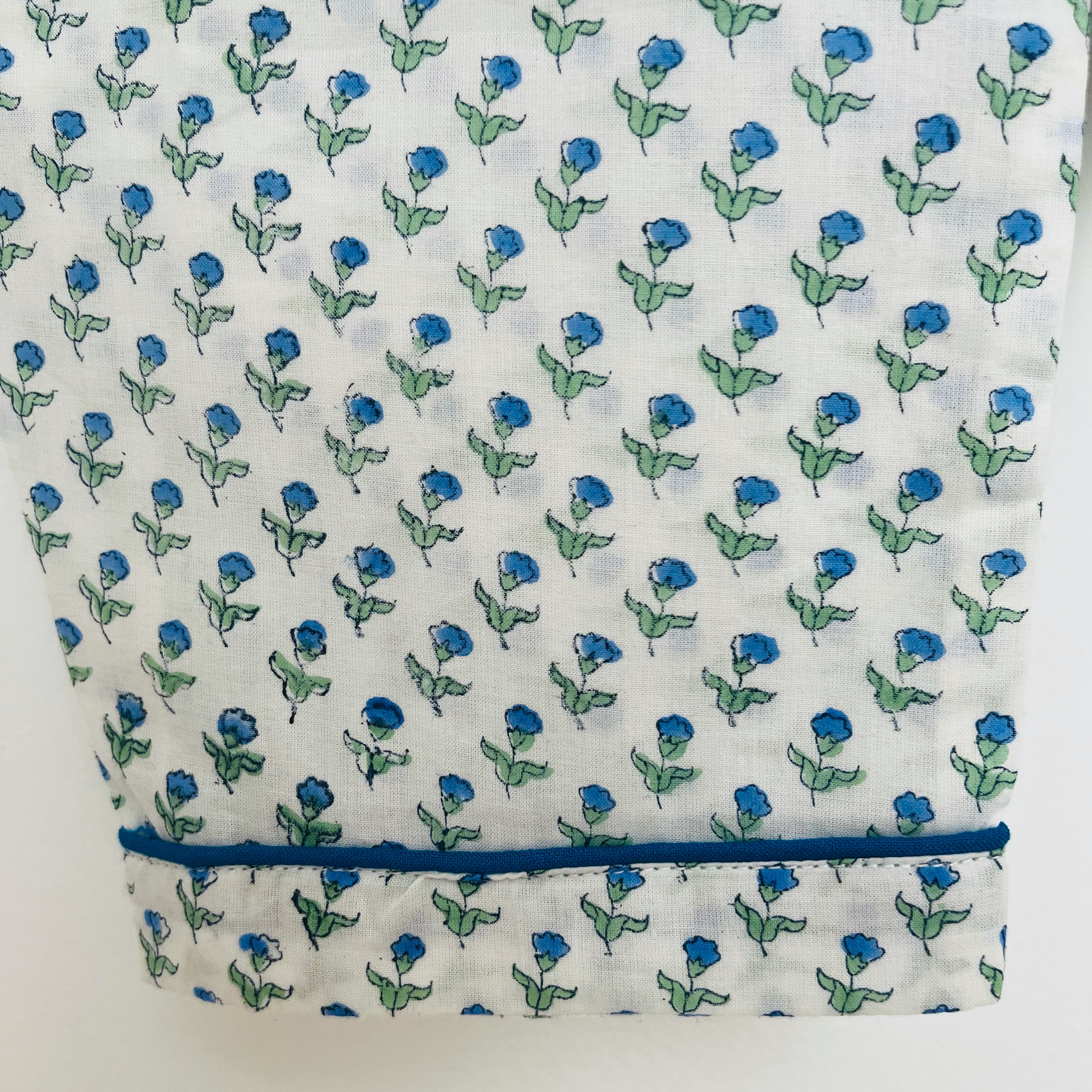 CHILDREN'S PYJAMAS - BLUE ROSEBUD