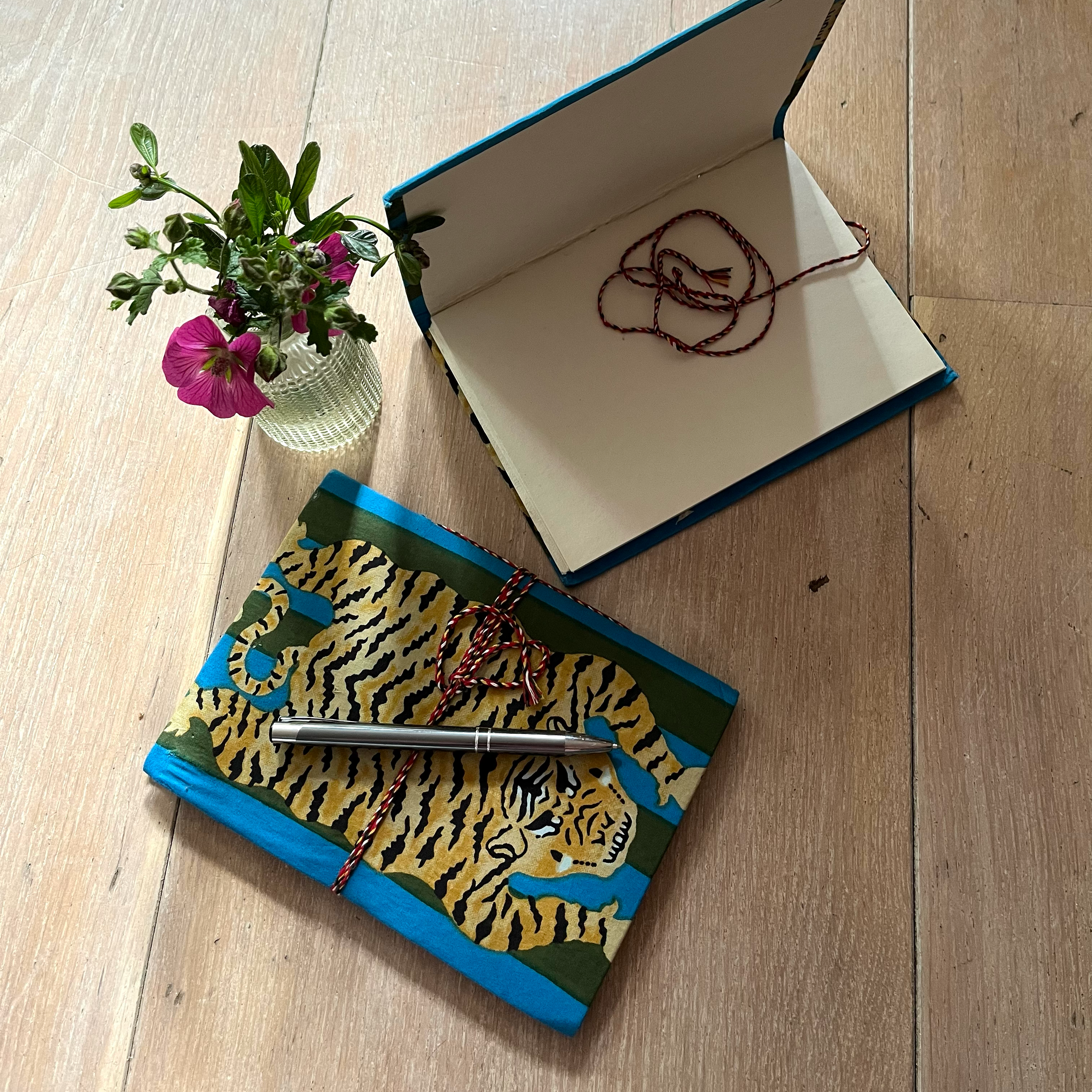 blue_tiger_books.png