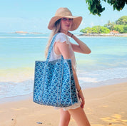 QUILTED COTTON TOTE BAG -CORNFLOWER BLUE