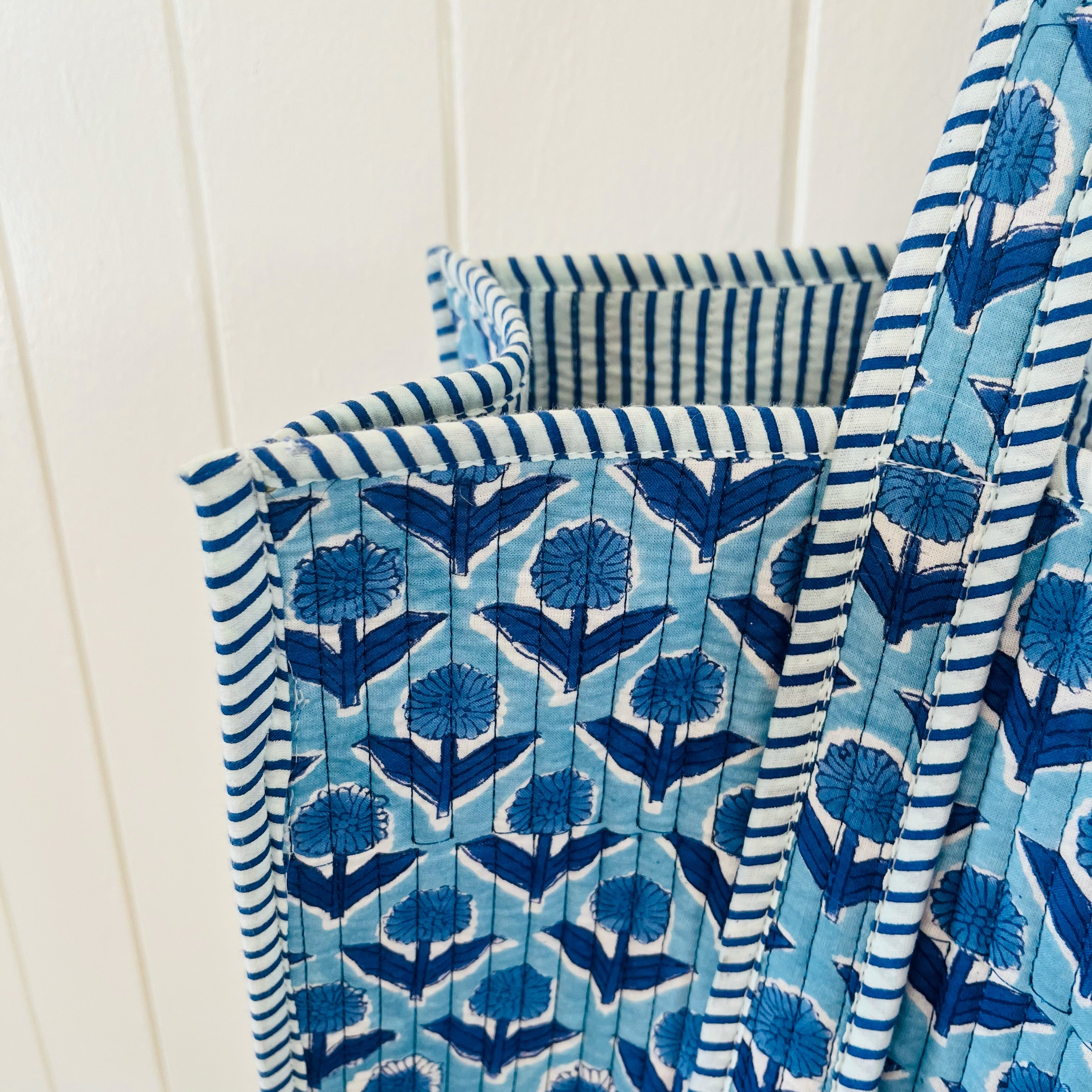 QUILTED COTTON TOTE BAG -CORNFLOWER BLUE