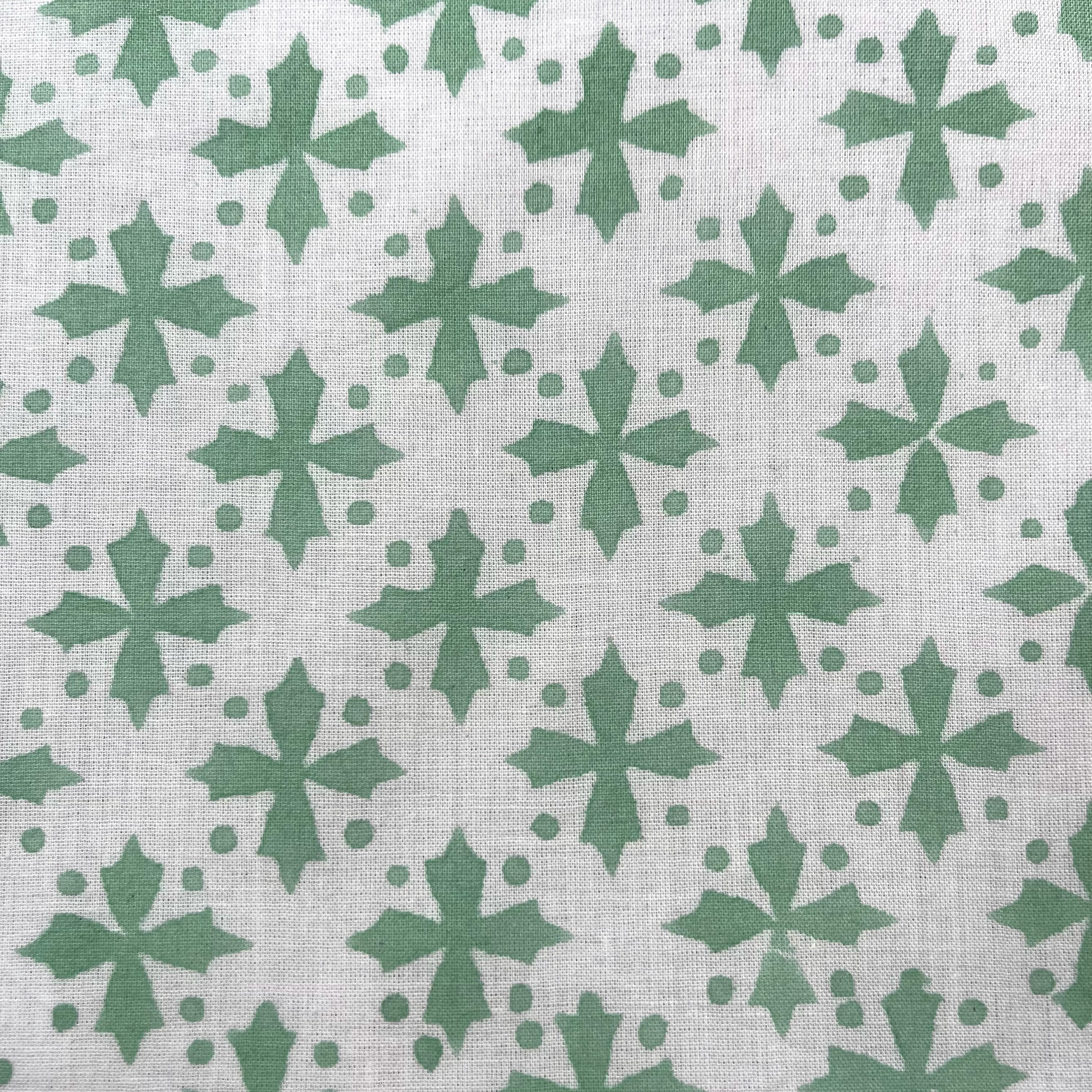 green_clover_close.jpg