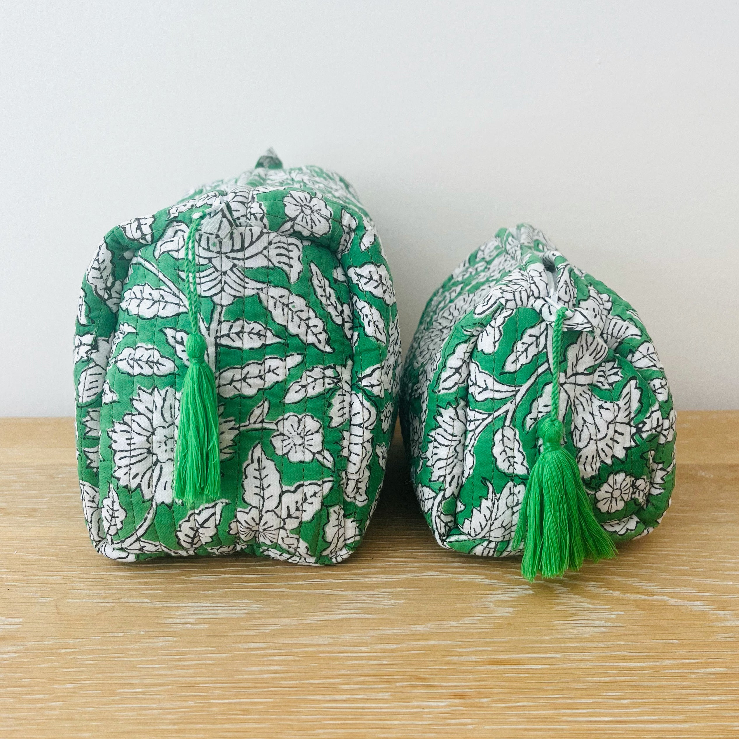 WASH BAG + MAKE UP POUCH SET - GREEN FLORAL