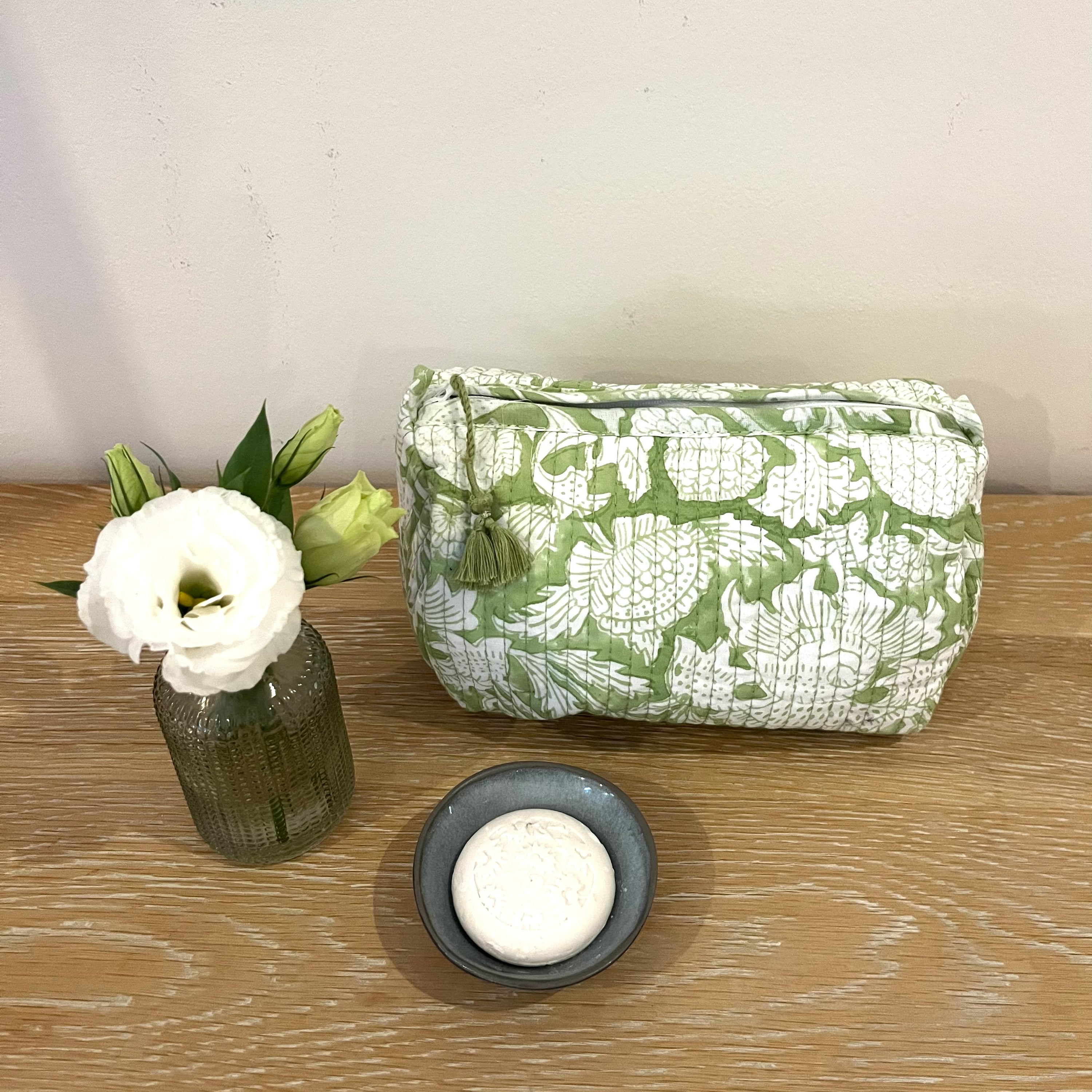 COTTON WASH BAG - GREEN FLORAL