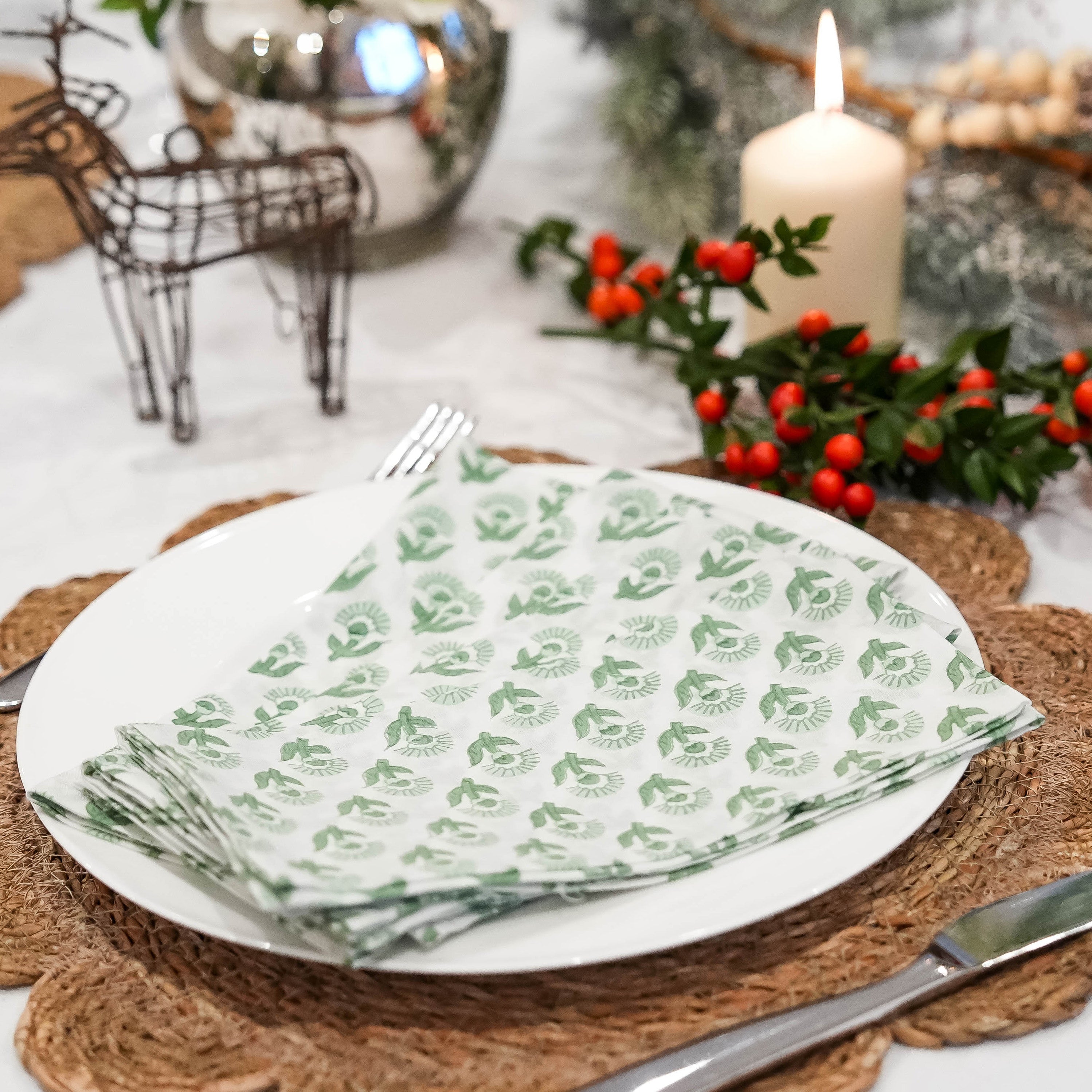 LIGHTWEIGHT NAPKINS - GREEN FLOWER