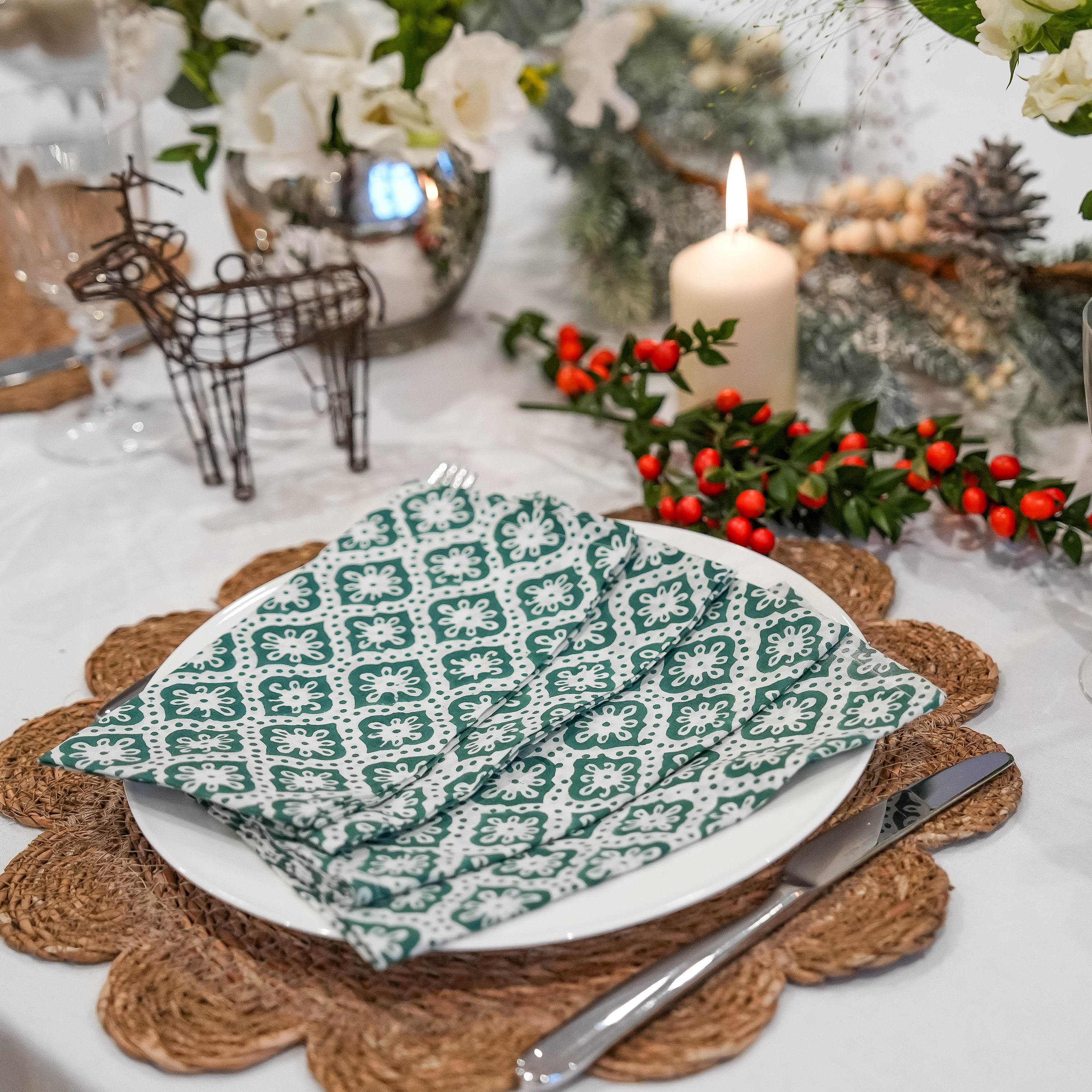 LIGHTWEIGHT NAPKINS - BOTTLE GREEN