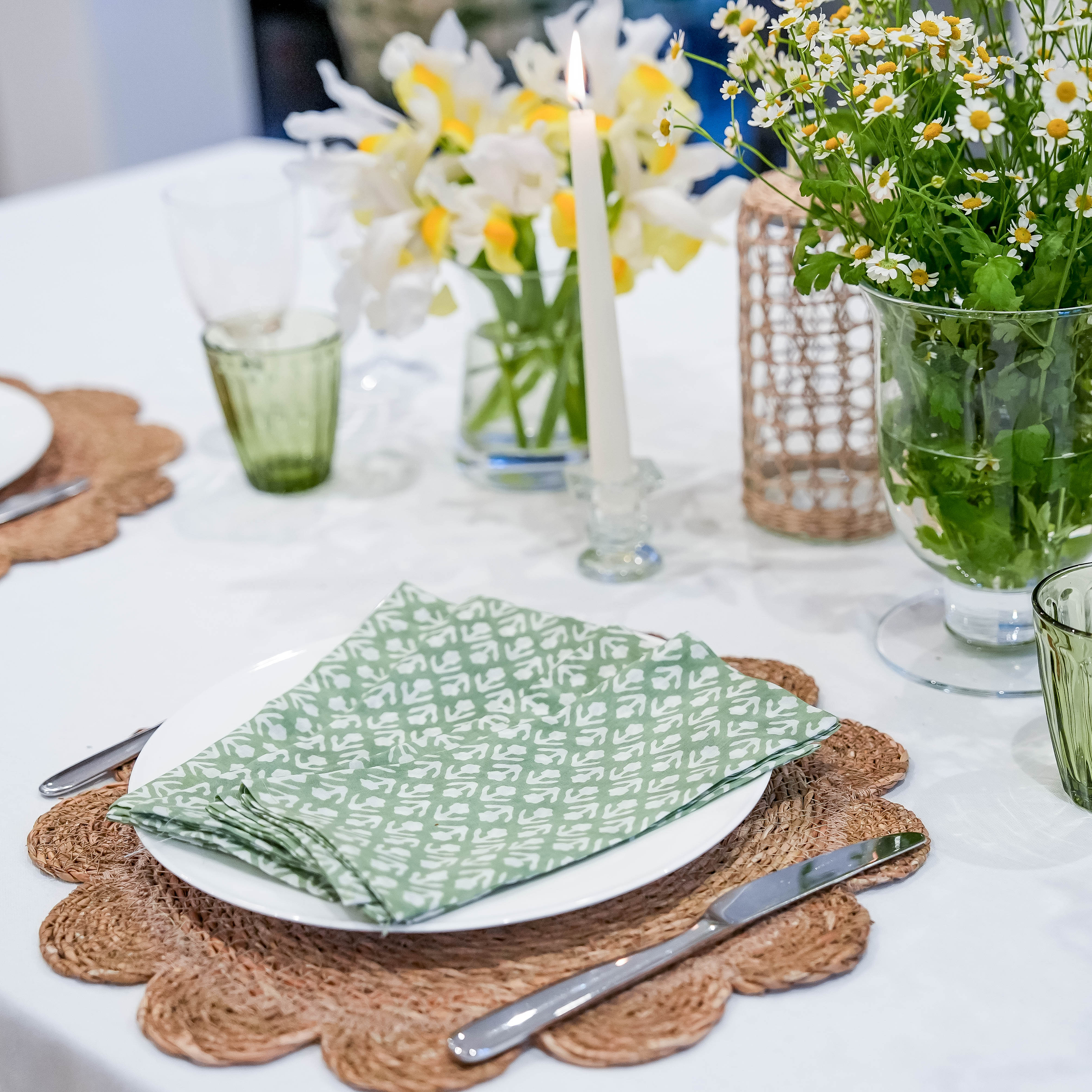 NAPKINS - GREEN MOTIF