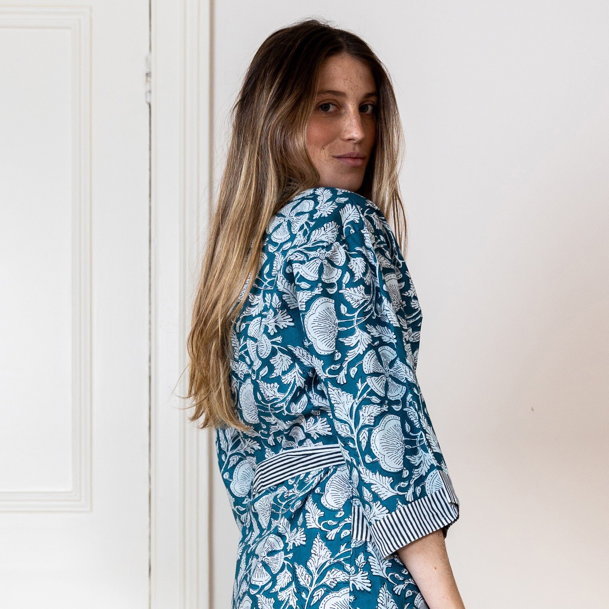 COTTON BLOCK PRINT KIMONO - NAVY AND WHITE