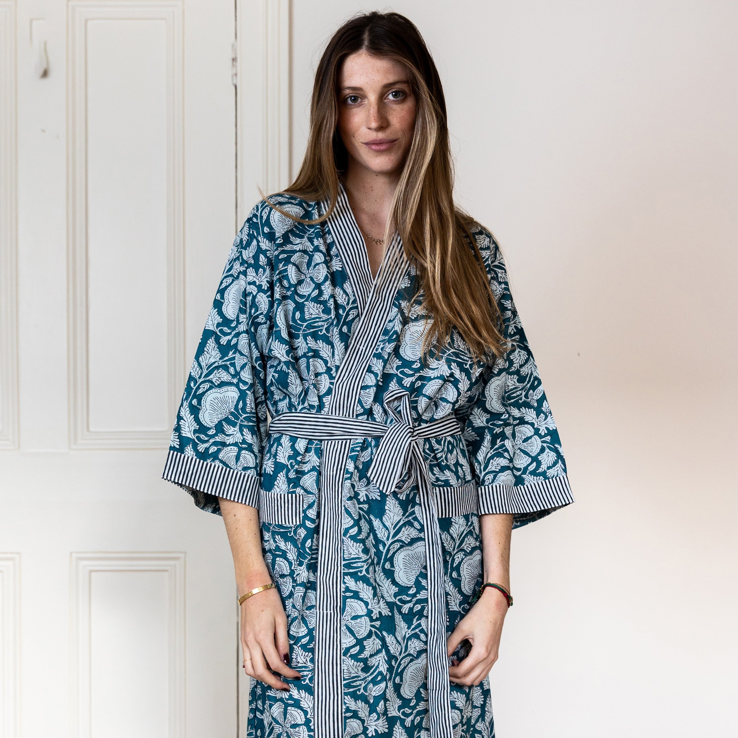 COTTON BLOCK PRINT KIMONO - NAVY AND WHITE