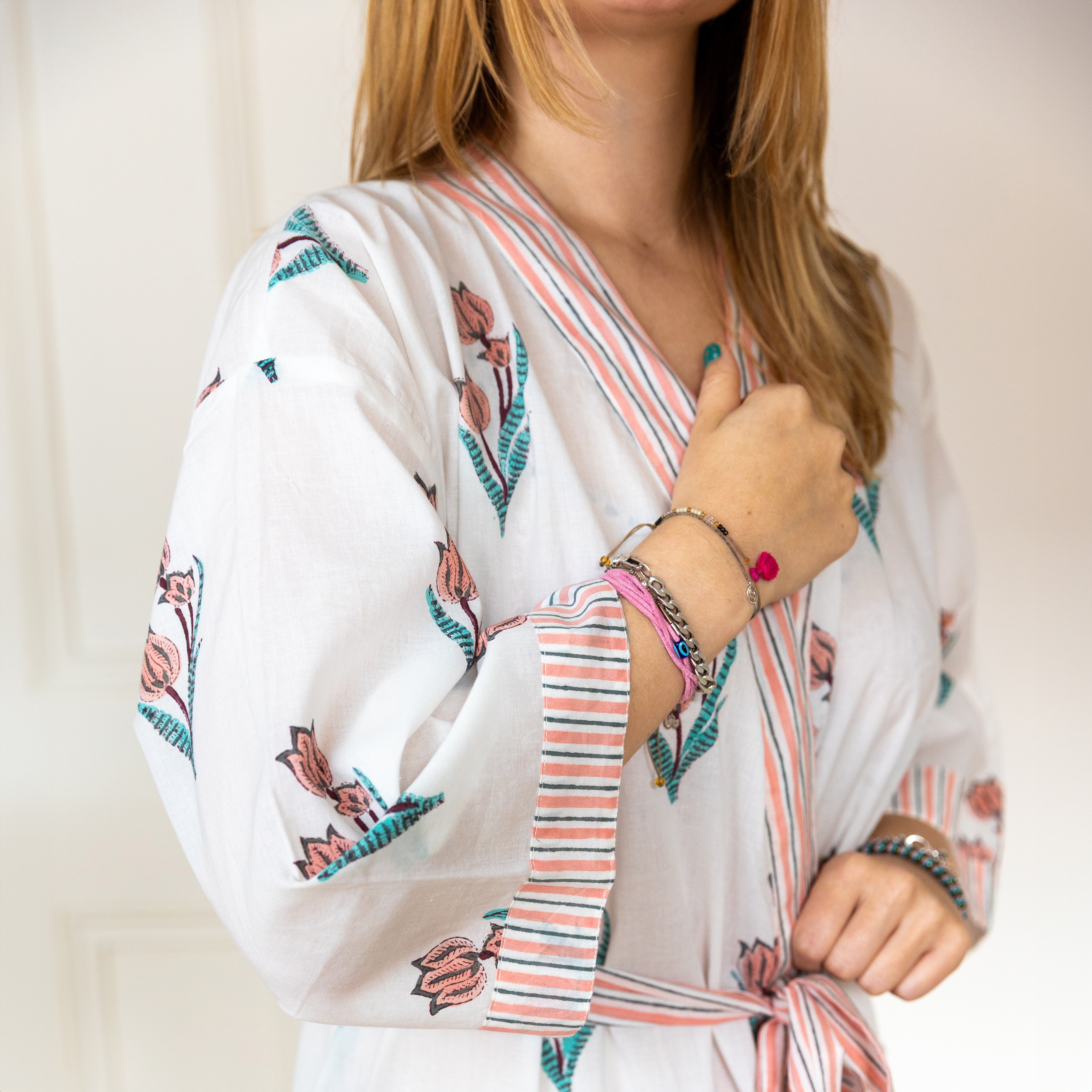COTTON BLOCK PRINT KIMONO - WHITE AND PINK FLOWER