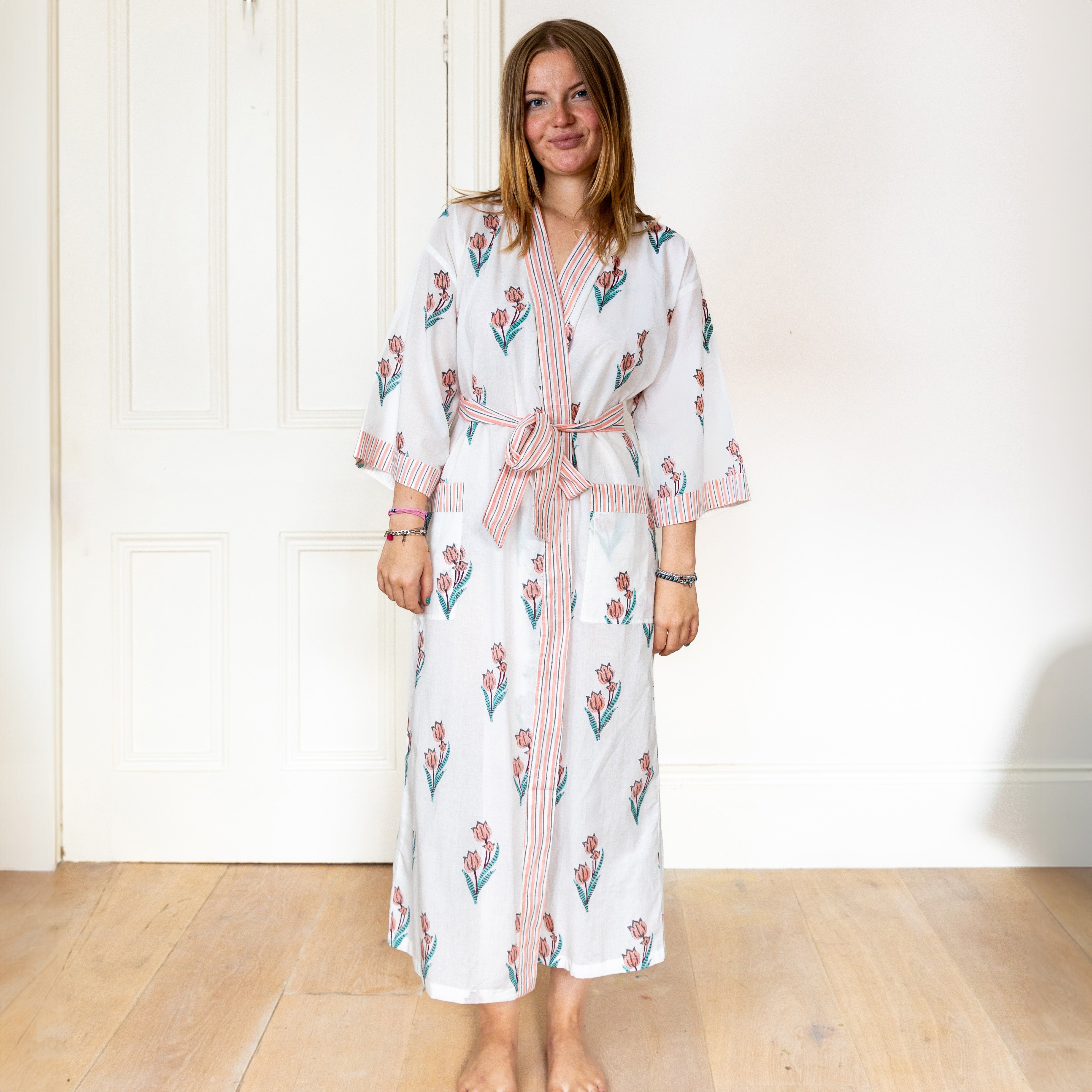 COTTON BLOCK PRINT KIMONO - WHITE AND PINK FLOWER