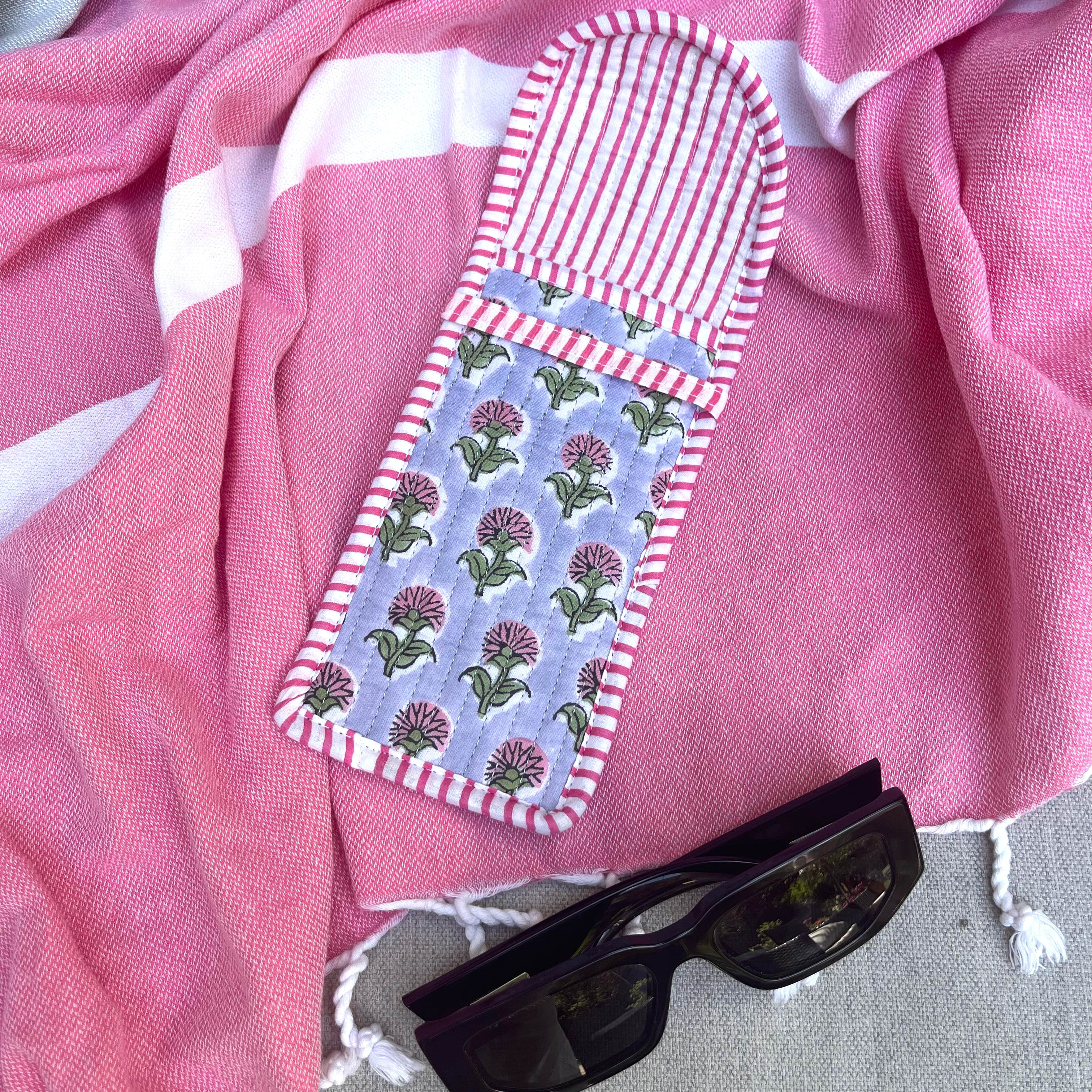 COTTON GLASSES CASE - LAVENDER AND PINK FLOWER