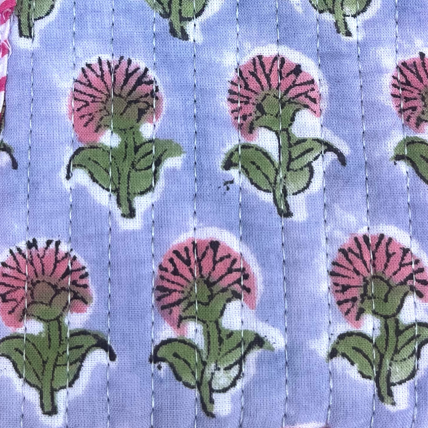 lavendar_pink_flower_close.png