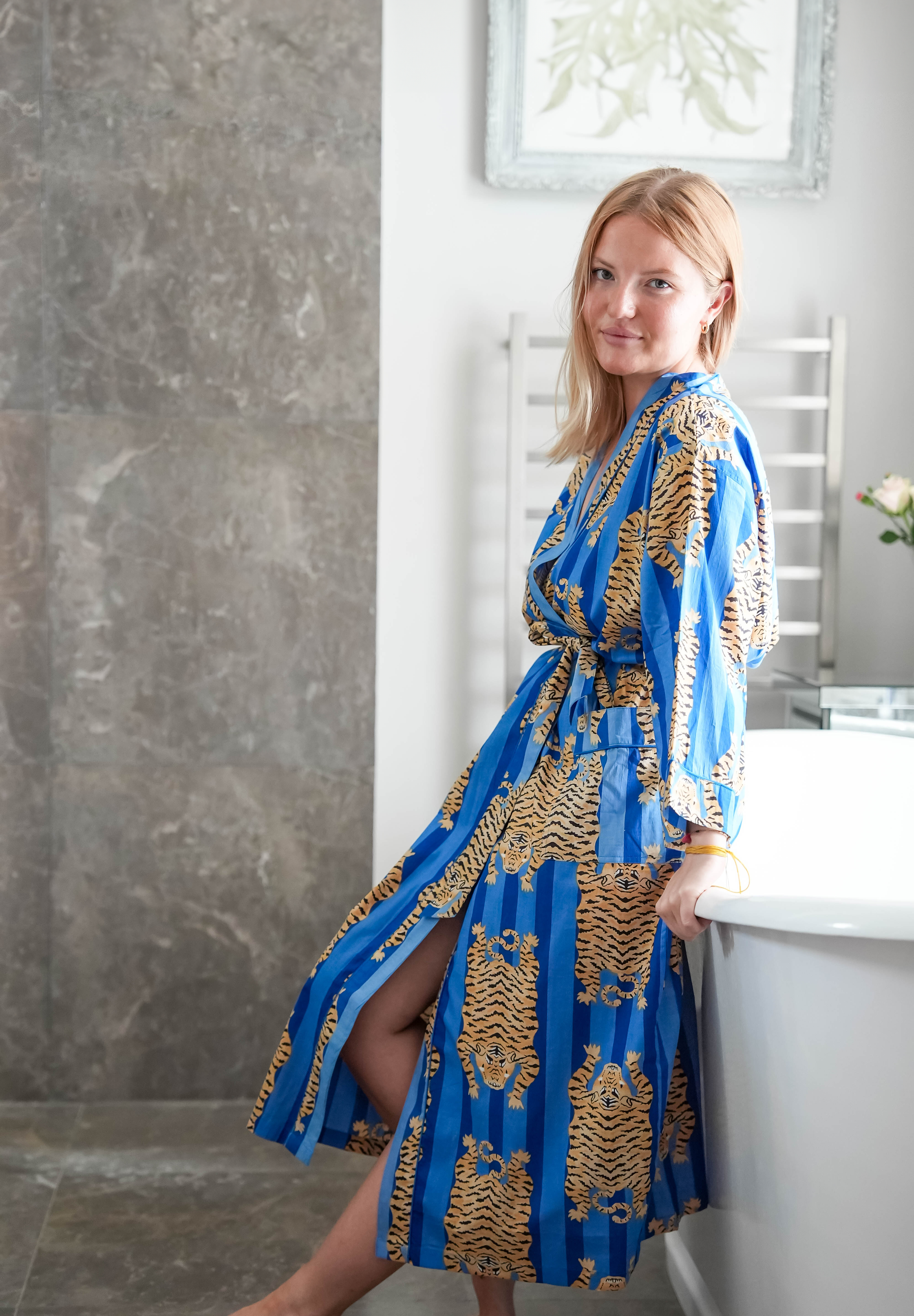TIGER PRINT ROBE - MID BLUE